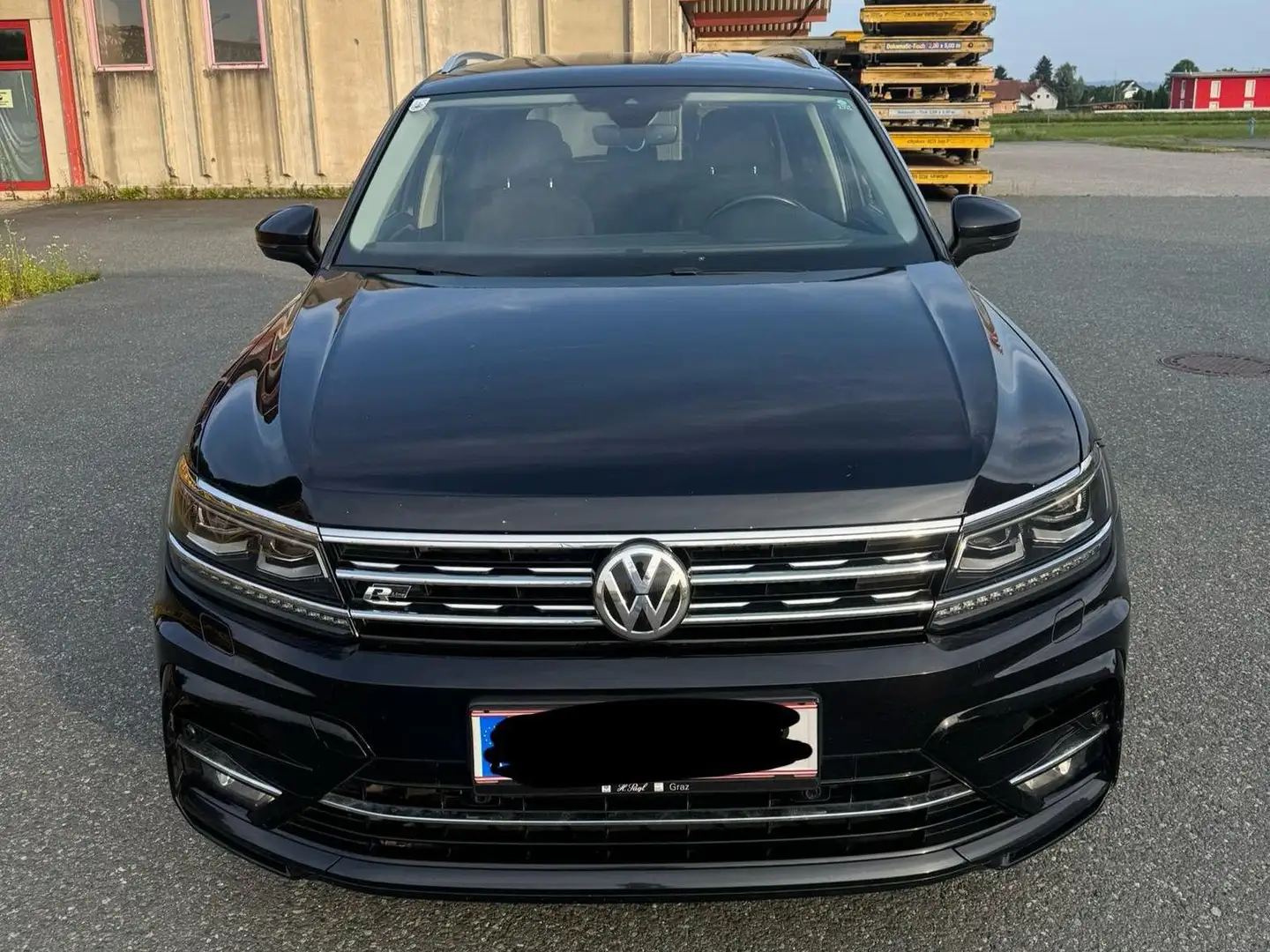 Volkswagen Tiguan Alls. HL TDI 4MOTION DSG Schwarz - 1
