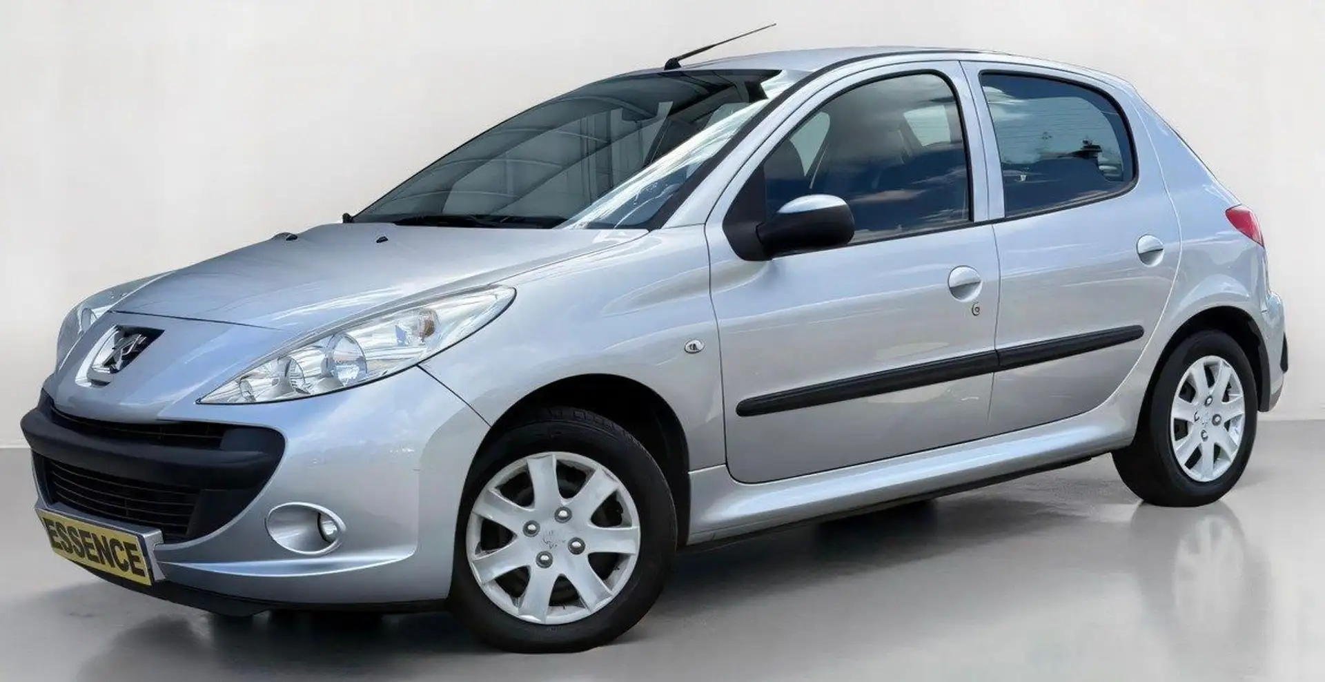 Peugeot 206 %2B (TU3) 1.4e - 75ch (5 cv) - BVM5 - 5 Portes - G Gris - 1