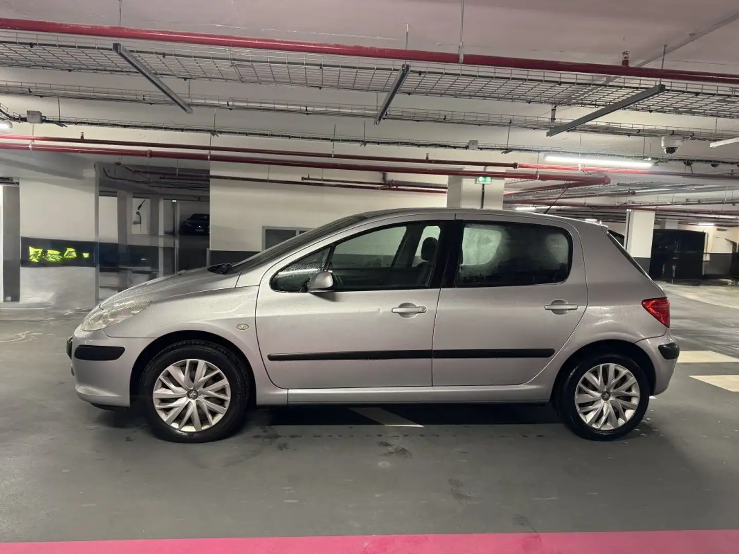 Peugeot 307 1.6 HDI 110 CONFORT PACK Grau - 2