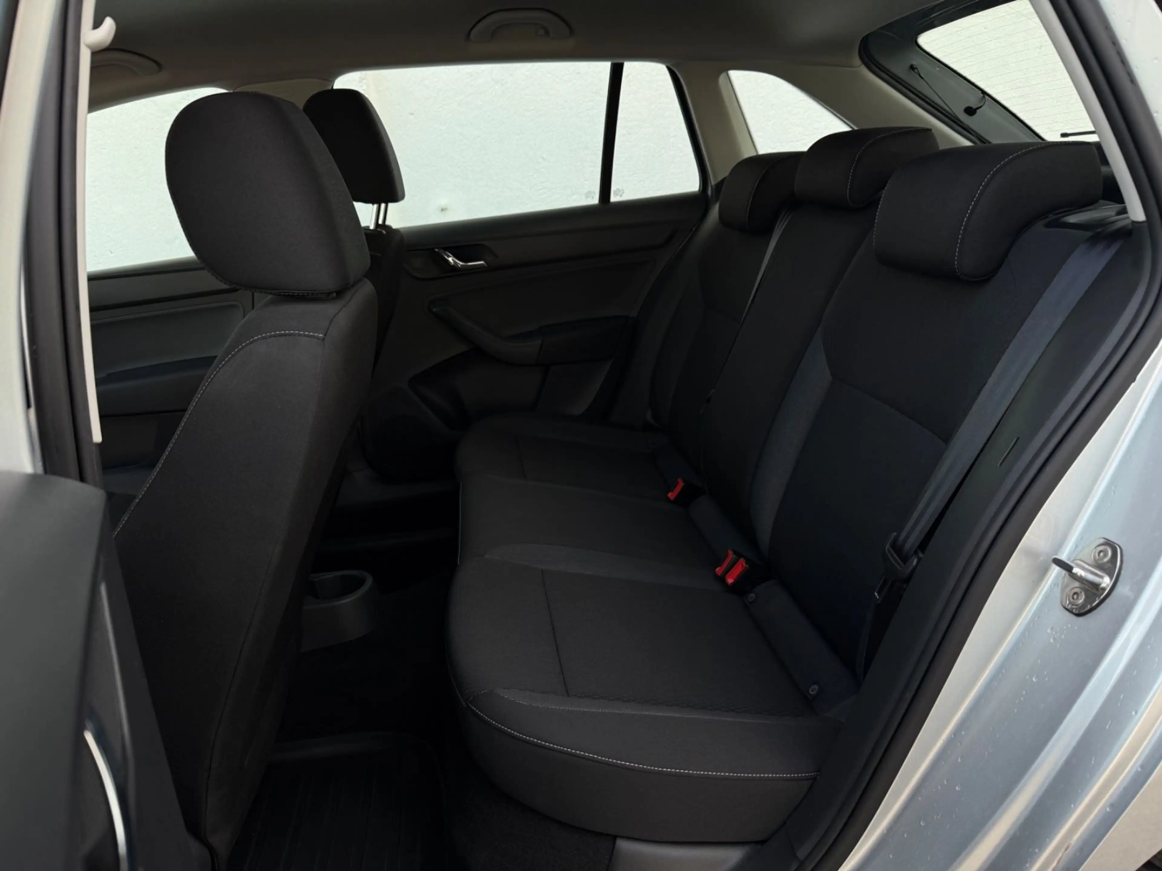 Skoda Rapid/Spaceback Spaceback Ambition *1.HAND*SCHECKHEFT*DSG* — photo 7