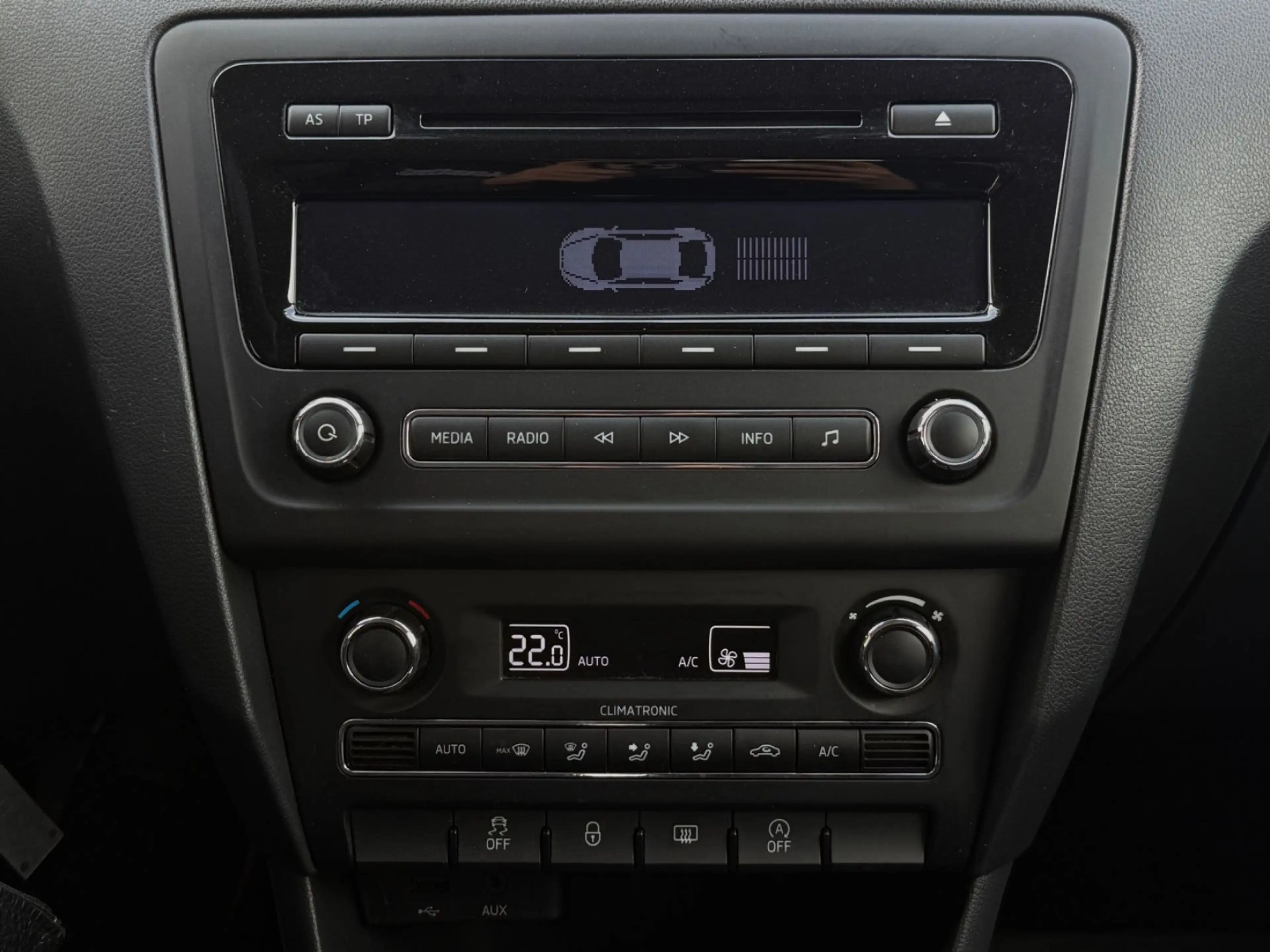 Skoda Rapid/Spaceback Spaceback Ambition *1.HAND*SCHECKHEFT*DSG* — photo 12