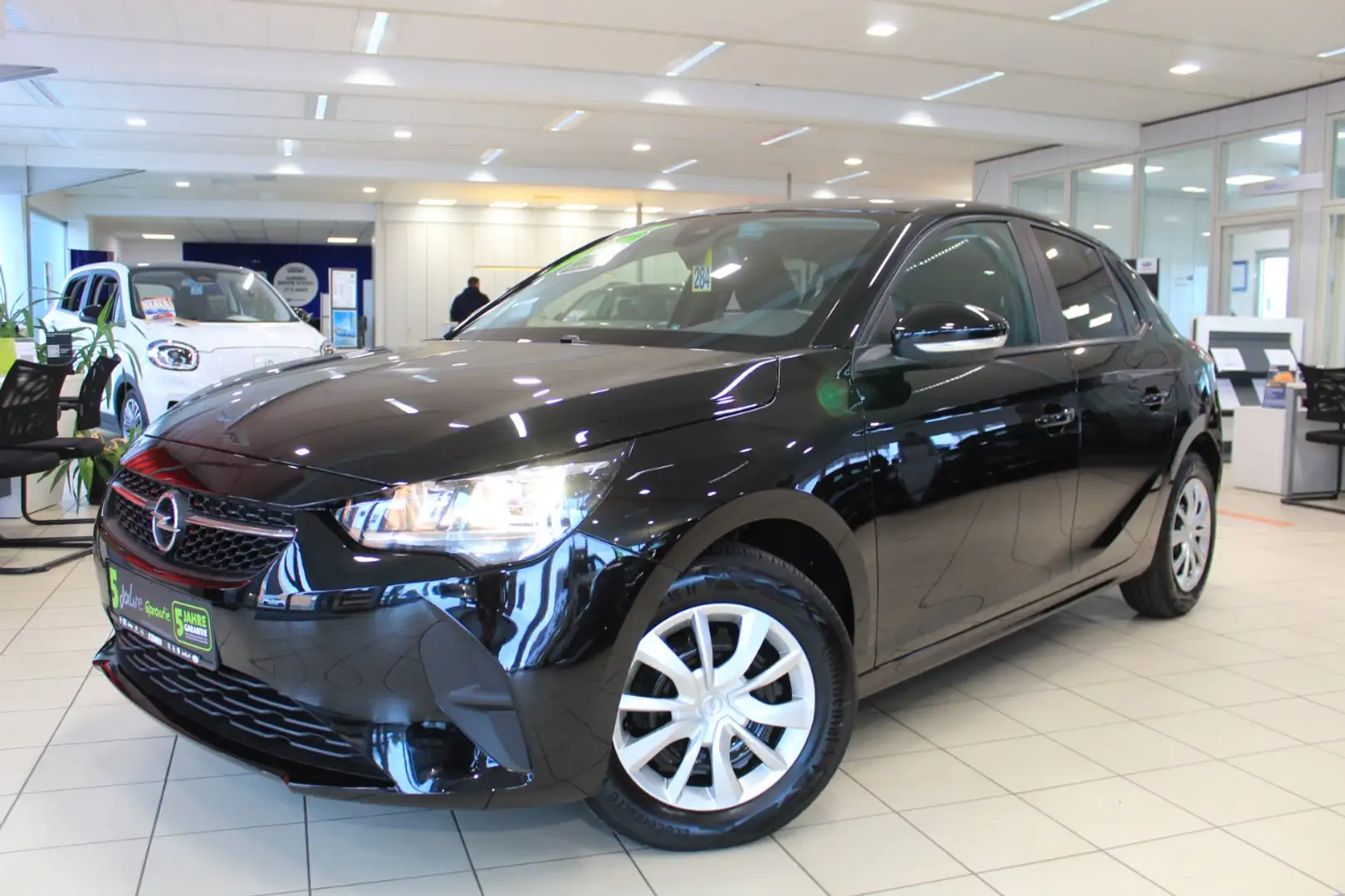 Opel Corsa 1.2 EDITION Navi+SHZ+Winterp.+Kam.+PDC Zwart - 2