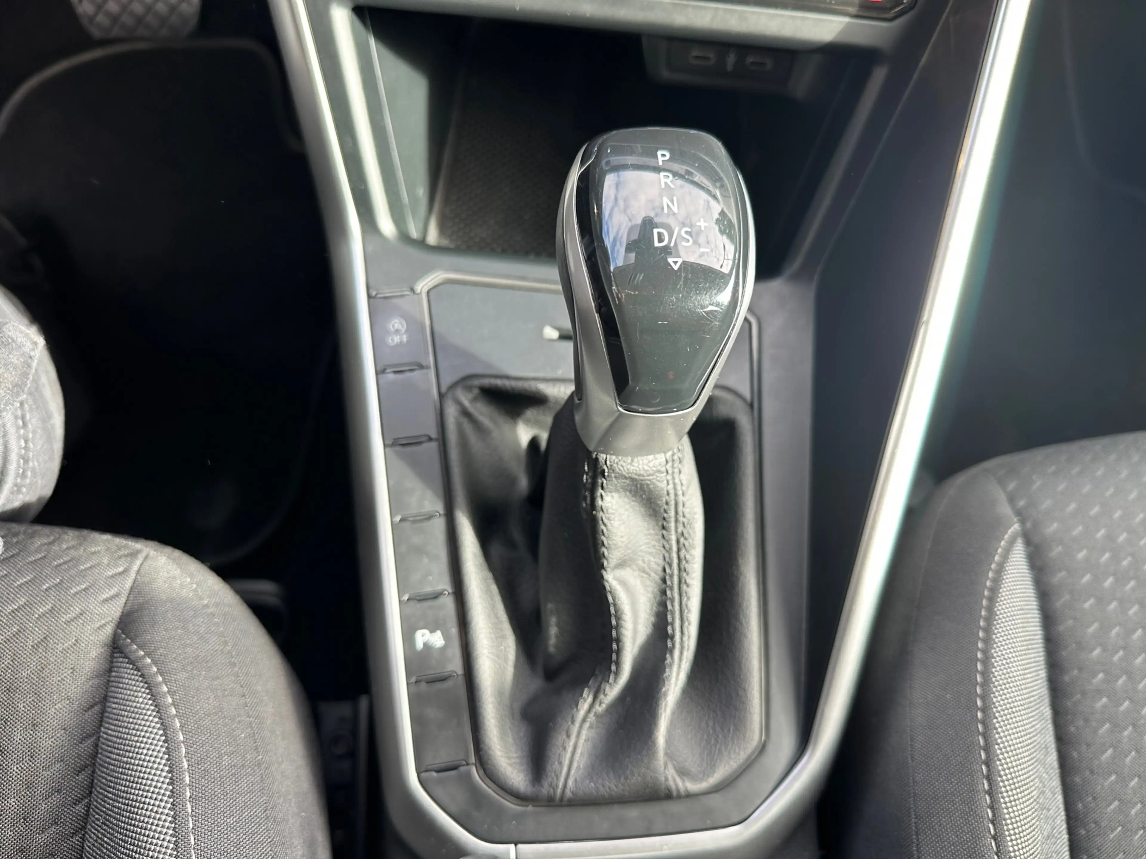 Volkswagen Polo 1.0 TSI Life Business — photo 14