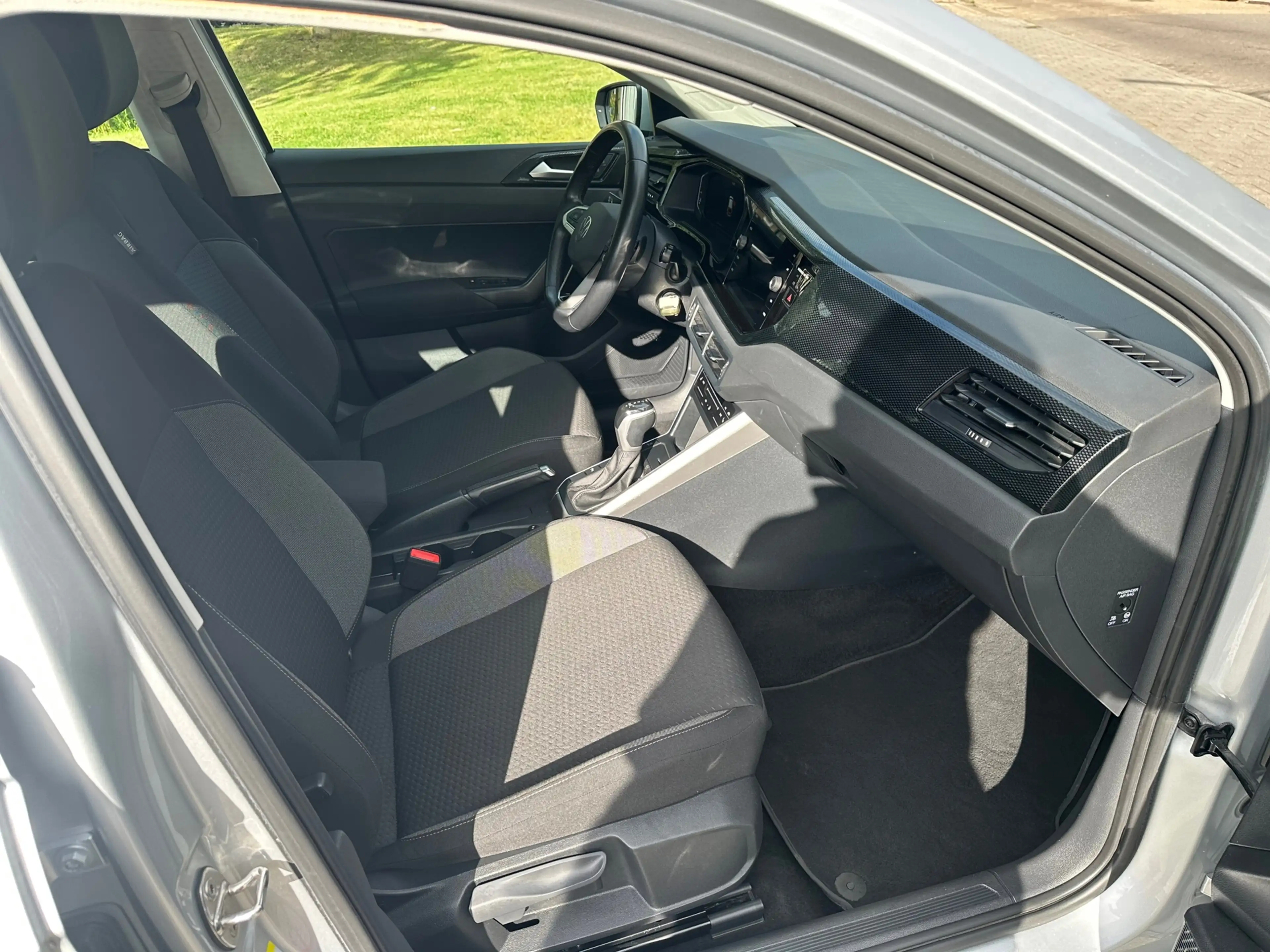 Volkswagen Polo 1.0 TSI Life Business — photo 9