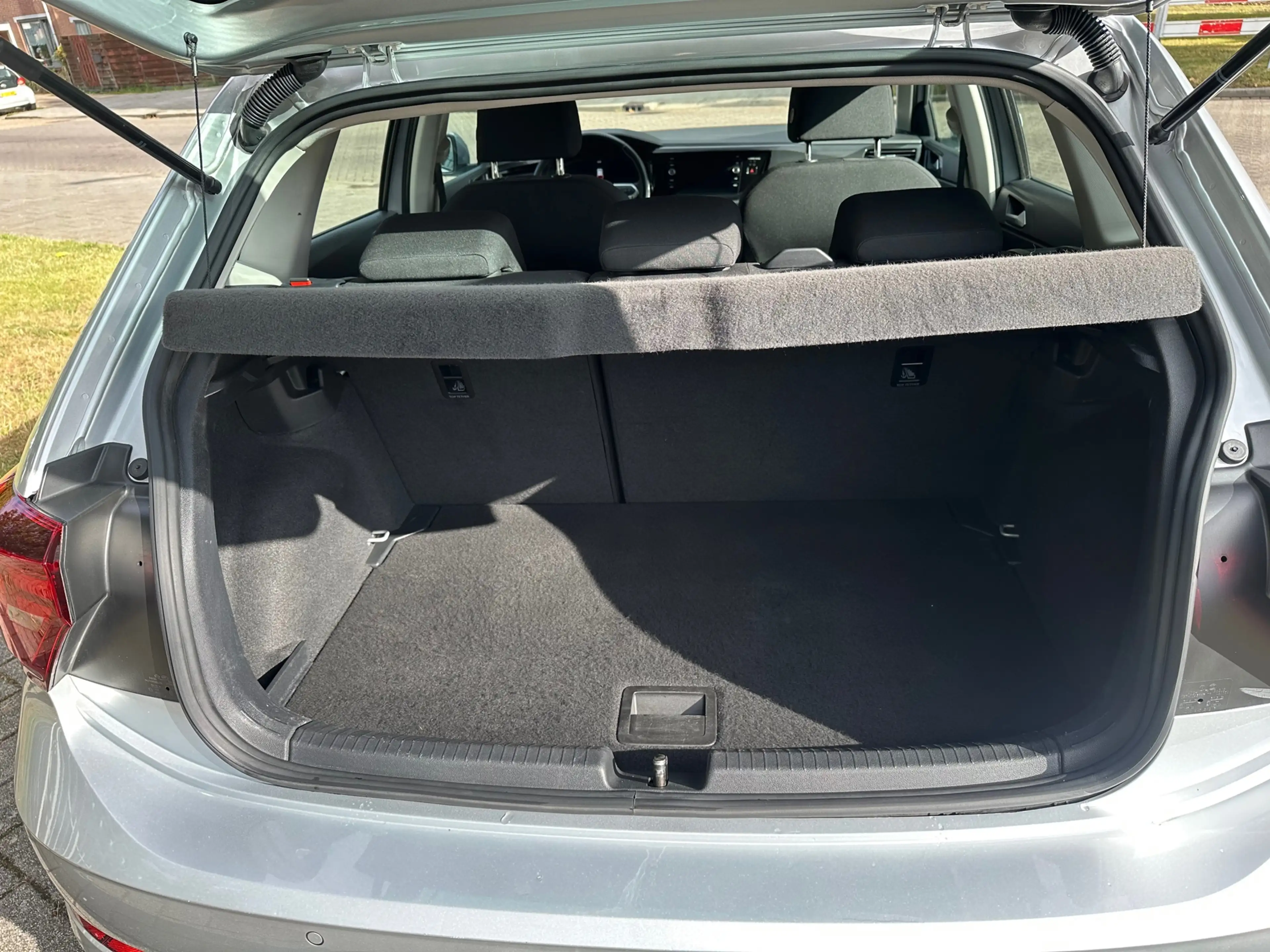 Volkswagen Polo 1.0 TSI Life Business — photo 8