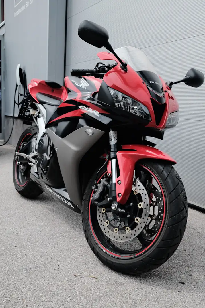 Honda CBR 600 RR PC40 Rouge - 1