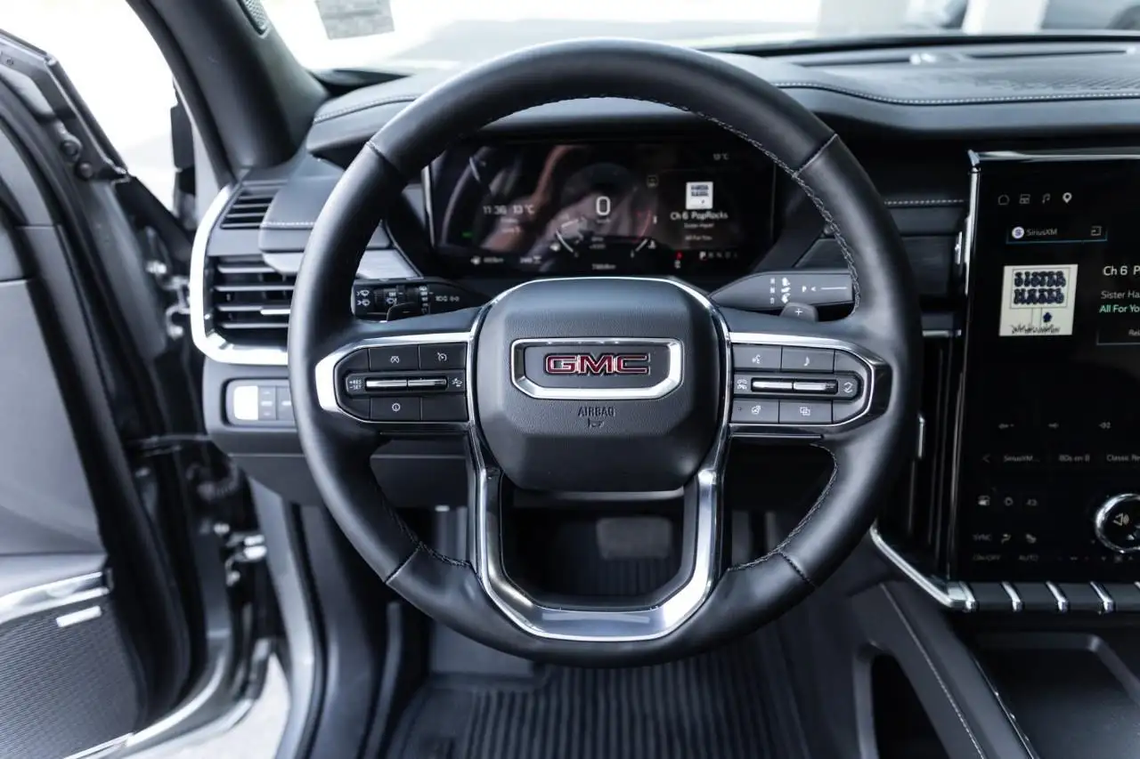 GMC Acadia снимка GMC Acadia