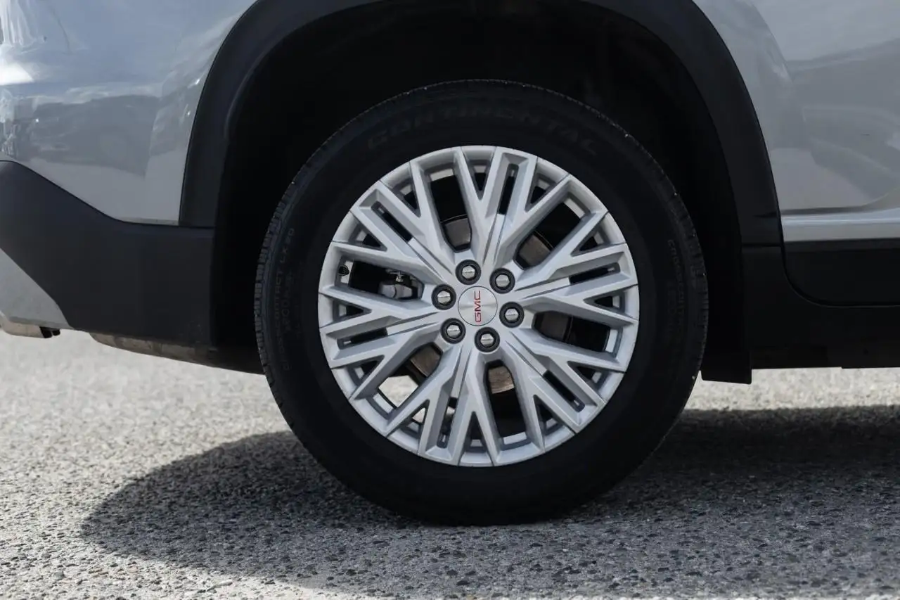 GMC Acadia снимка GMC Acadia