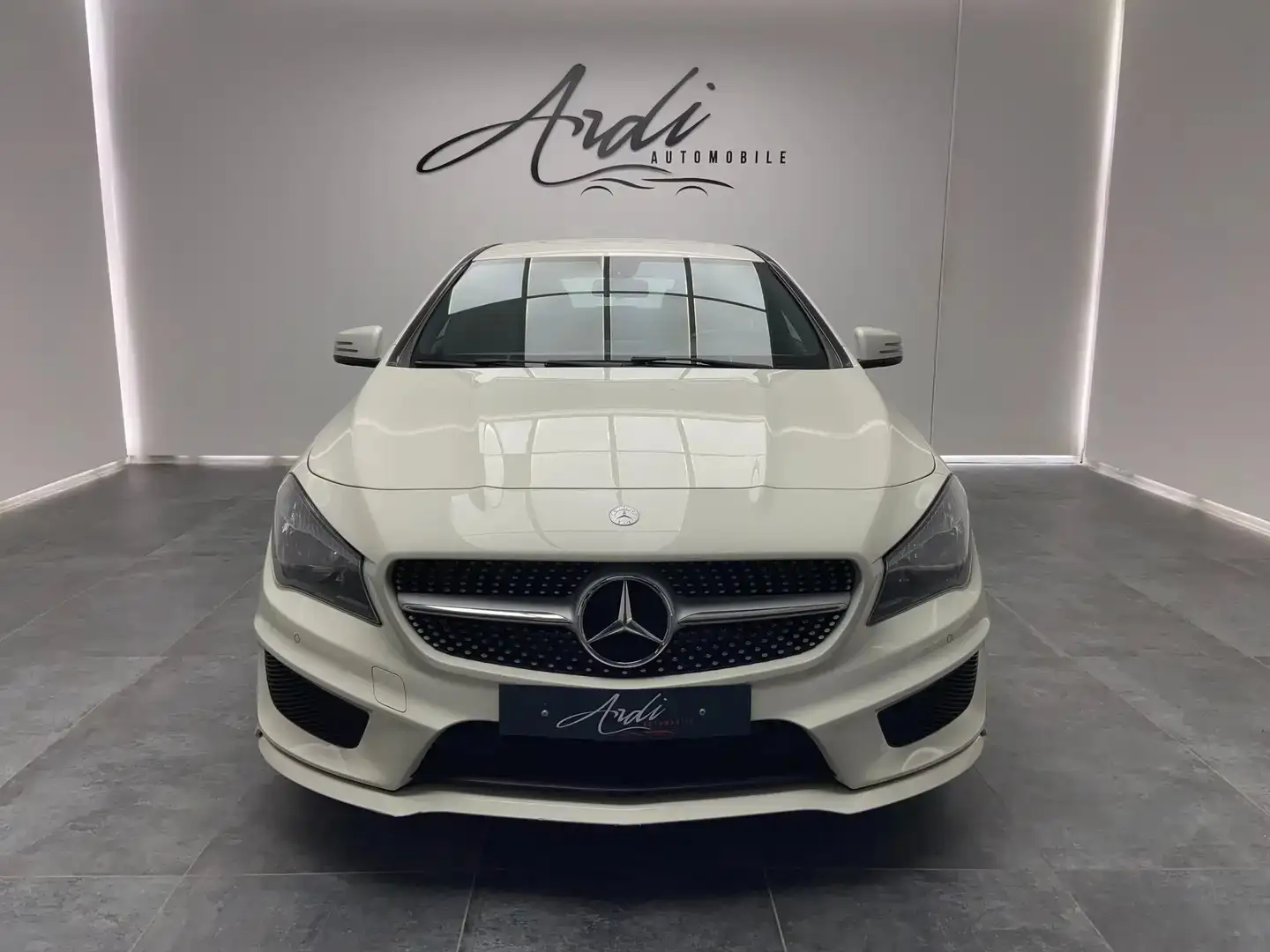 Mercedes-Benz CLA 180 *GARANTIE 12 MOIS*PACK AMG*CAMERA AR*AIRCO* White - 2