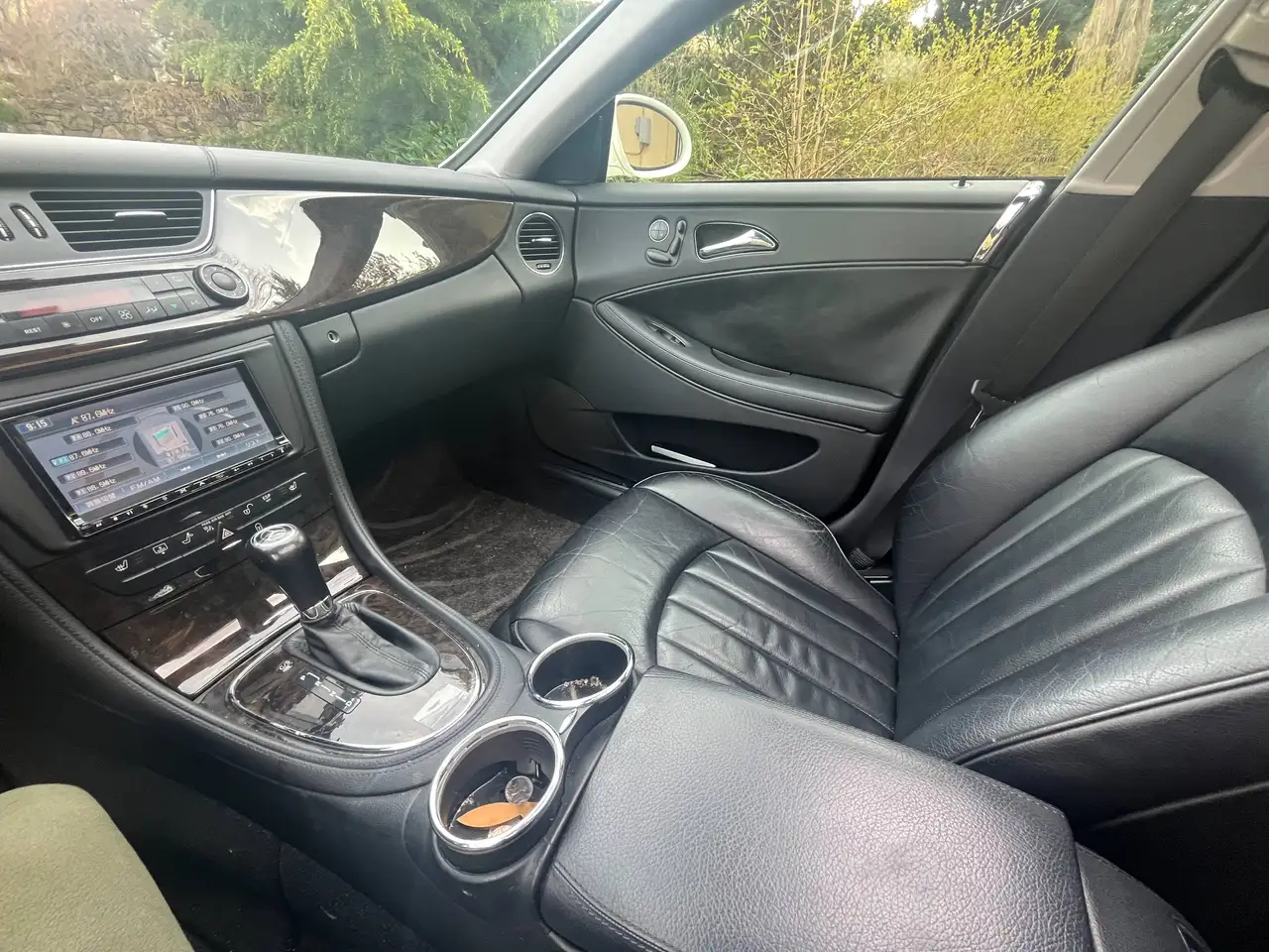 Mercedes-Benz CLS снимка Mercedes-Benz CLS