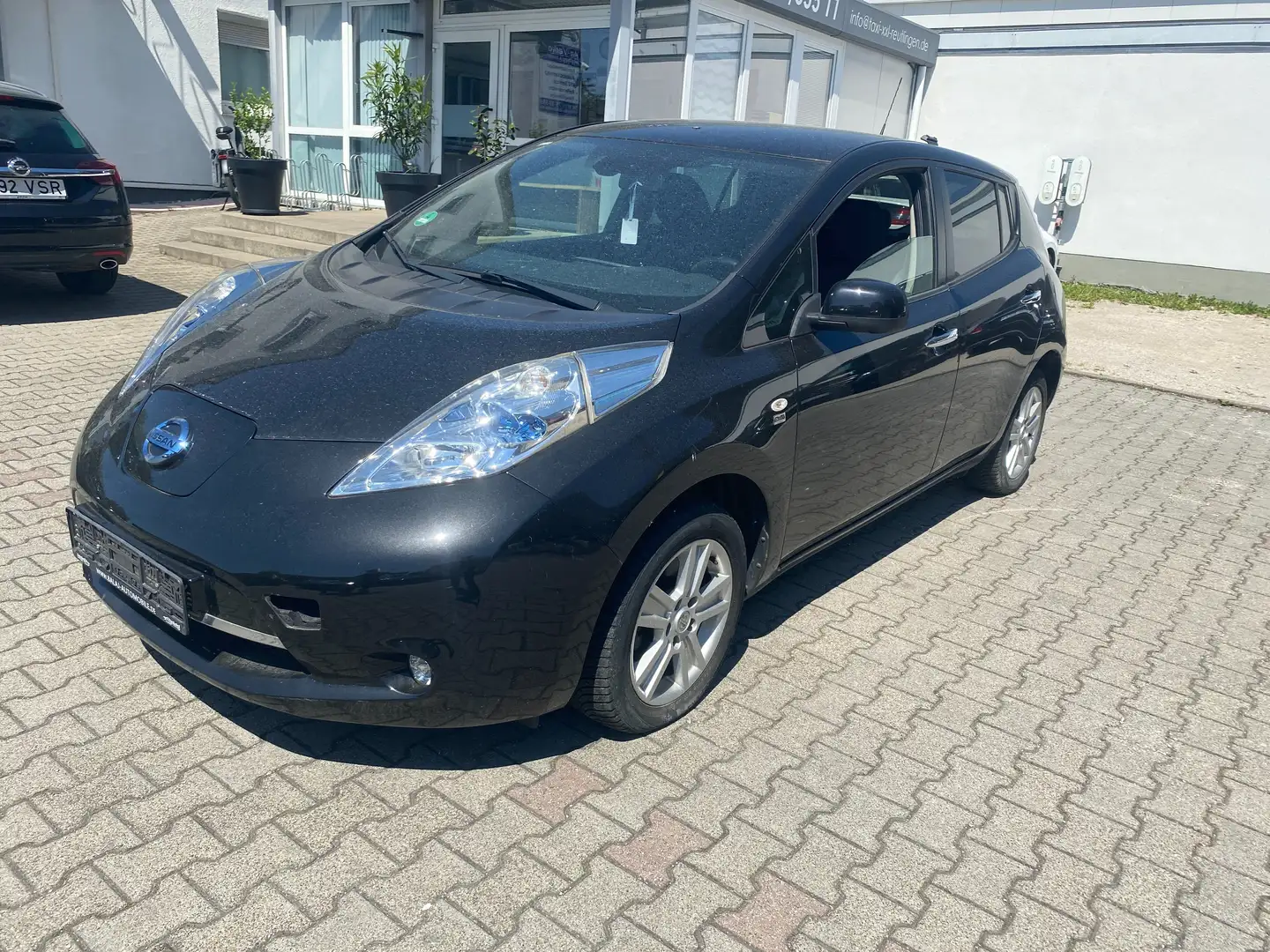 Nissan Leaf Tekna Fekete - 2