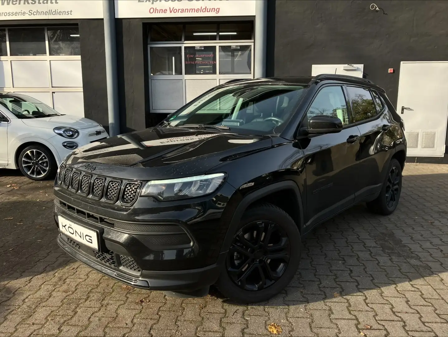 Jeep Compass Night Eagle 1.5l Carplay Allwetterreifen Schwarz - 1