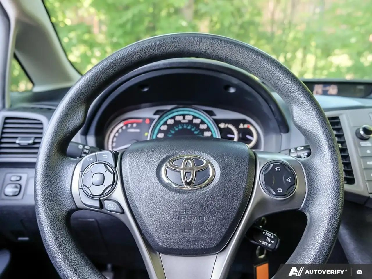 Toyota Venza снимка Toyota Venza