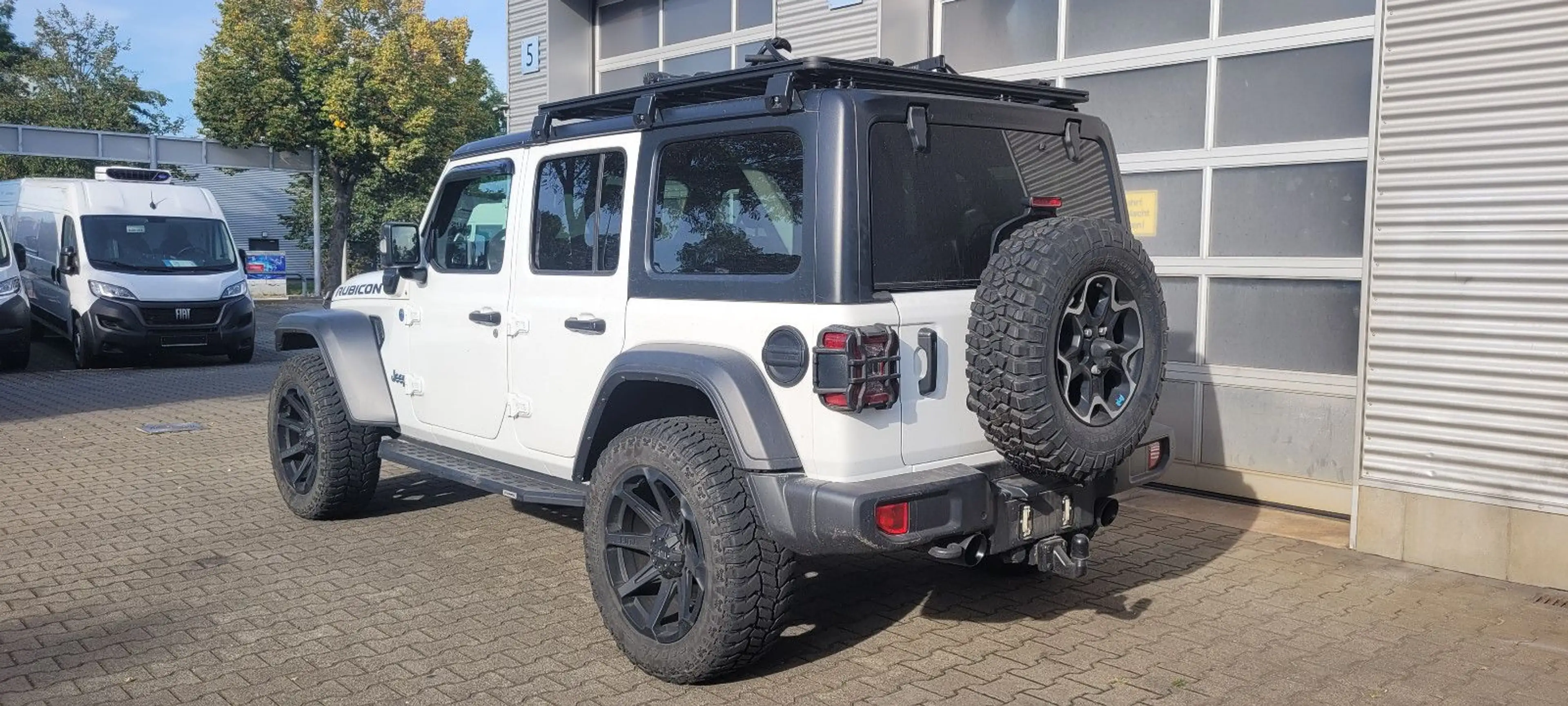 Jeep Wrangler Unlimited Plug-In Hybrid Rubicon — photo 4