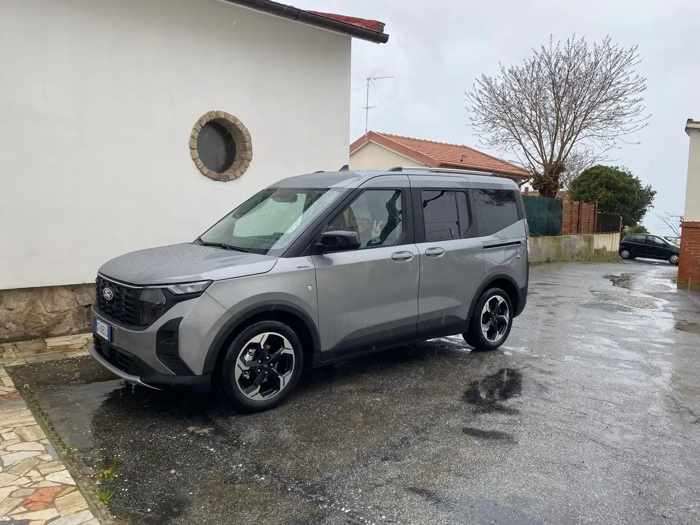 Ford Tourneo ACTIVE Grigio - 1