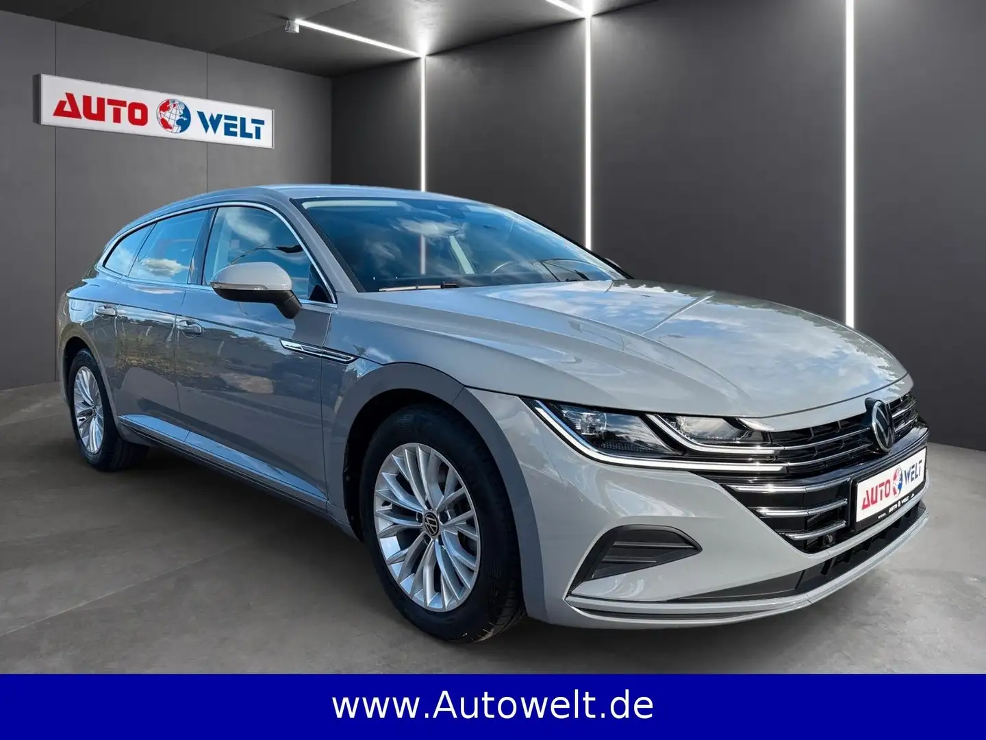 Volkswagen Arteon Kombi 2.0 TDI Automatik aus 1. Hand LED Grau - 2