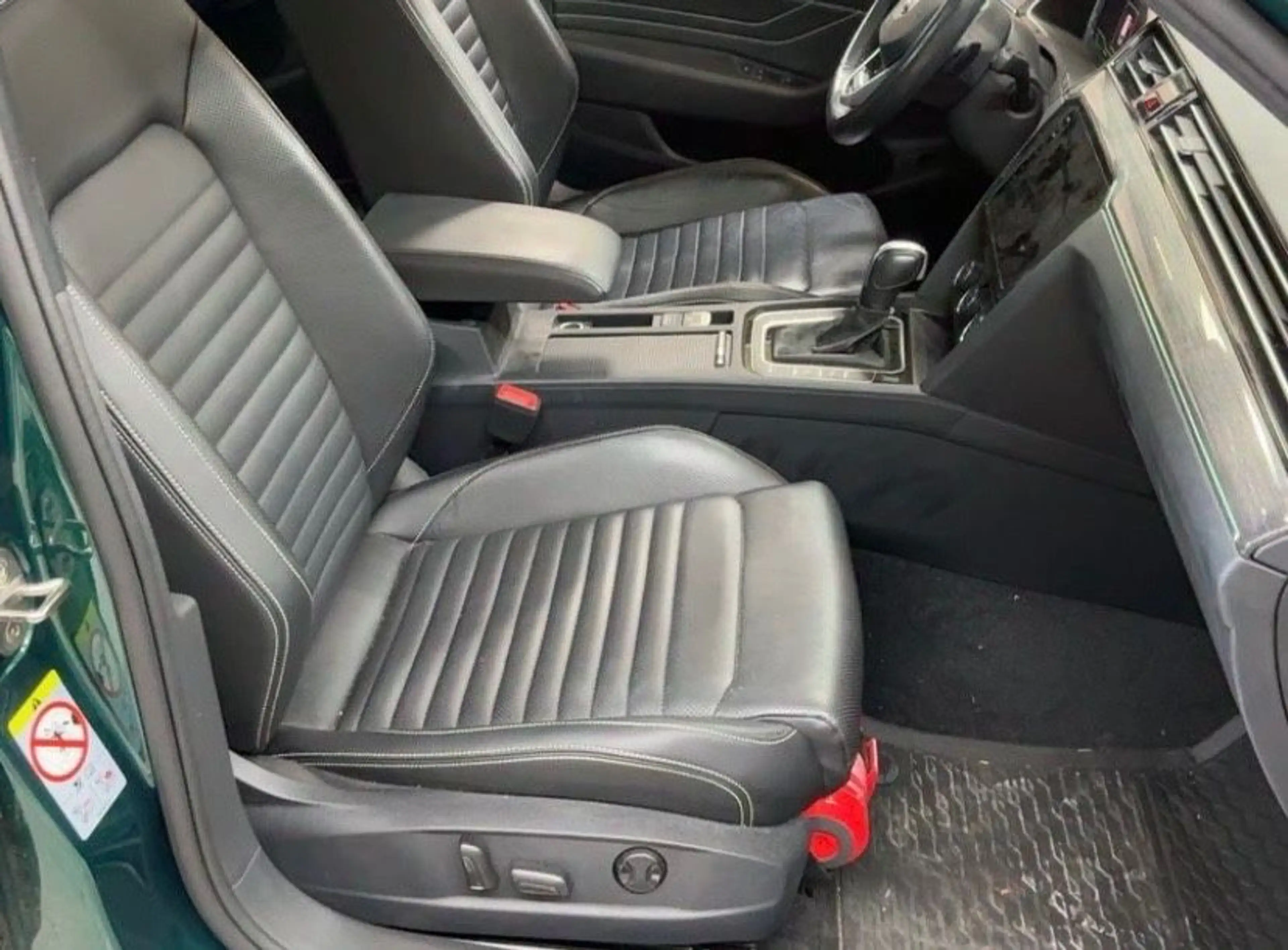 Volkswagen Passat Alltrack — photo 9