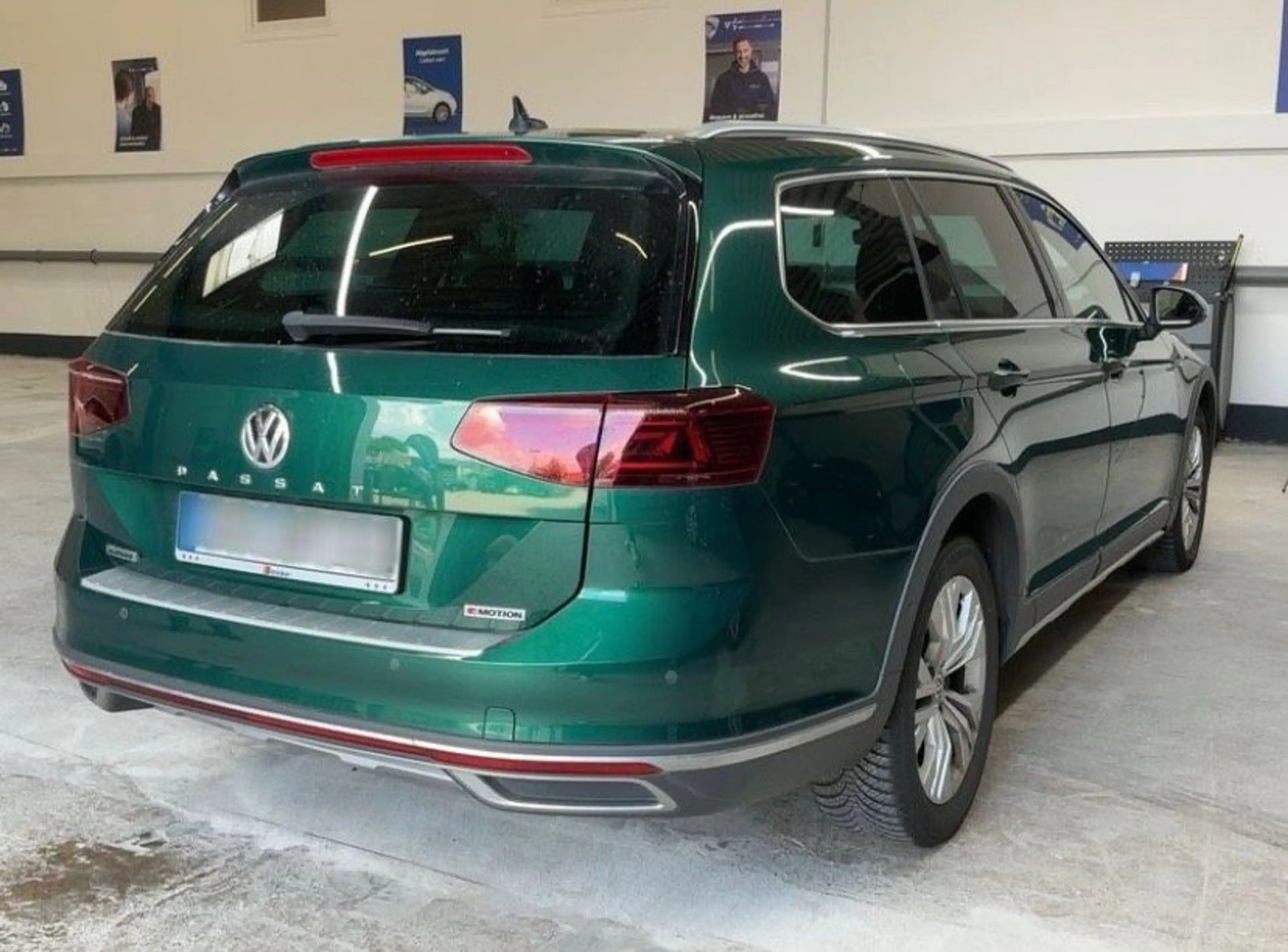 Volkswagen Passat Alltrack — photo 6