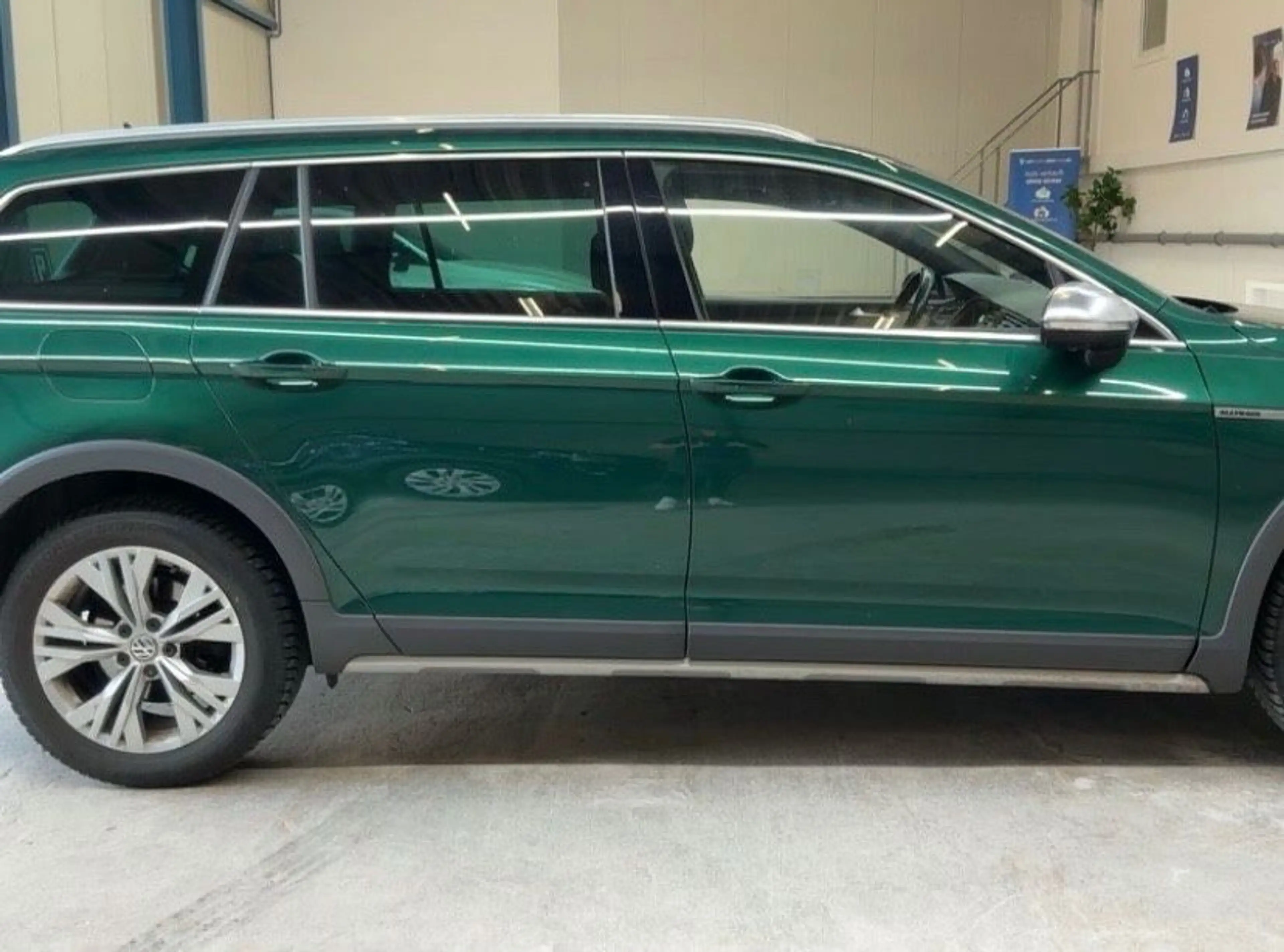 Volkswagen Passat Alltrack — photo 4