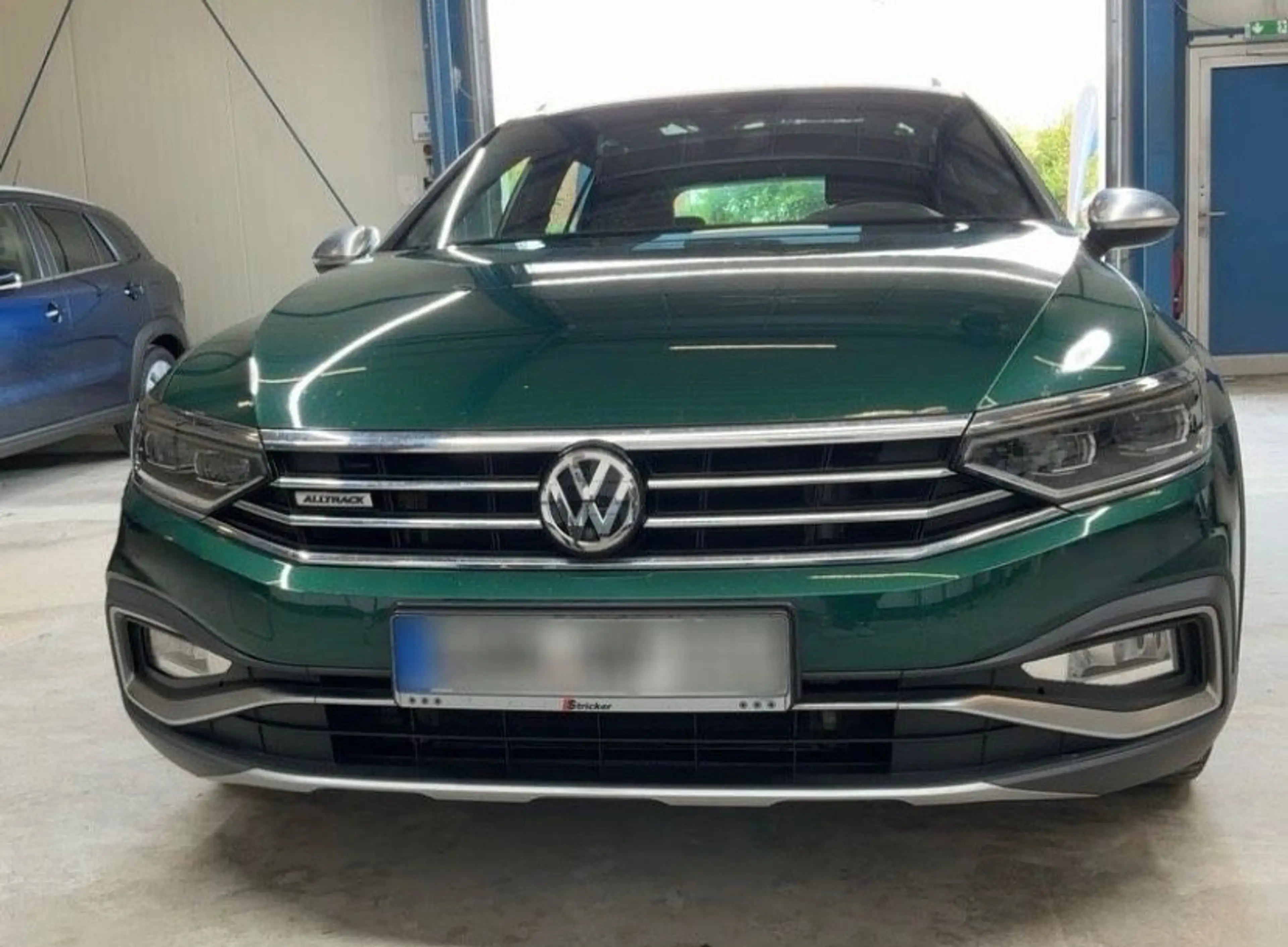 Volkswagen Passat Alltrack — photo 7