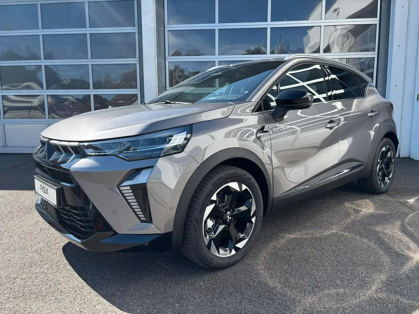 Mitsubishi ASX Edition 1.8 Hybrid Grau - 1