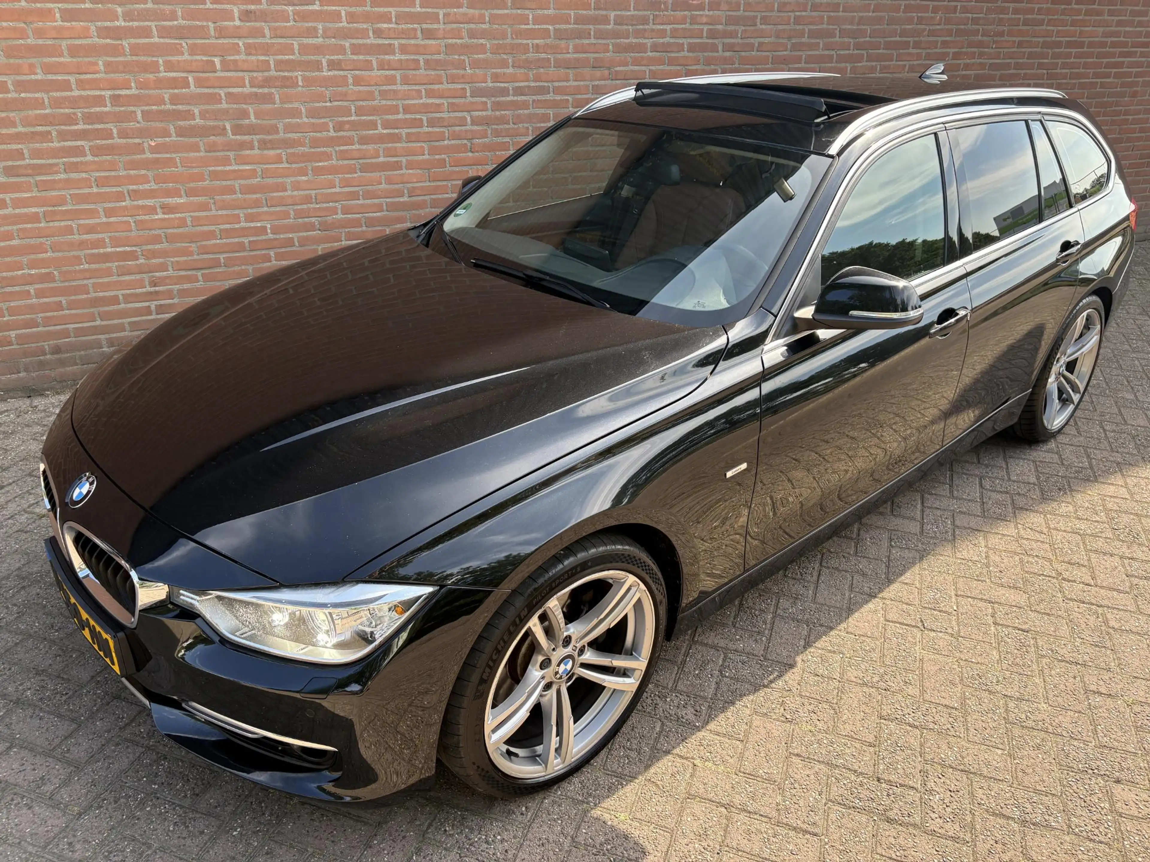 BMW 328 3-serie Touring 328i High Executive Panorama - Led — photo 2