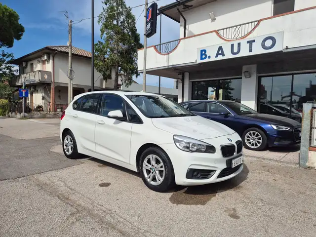 BMW 218