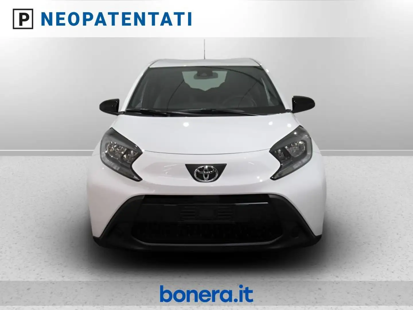 Toyota Aygo X 1.0 Active 72cv Wit - 2