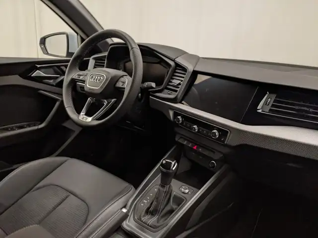 Audi A1 view 6