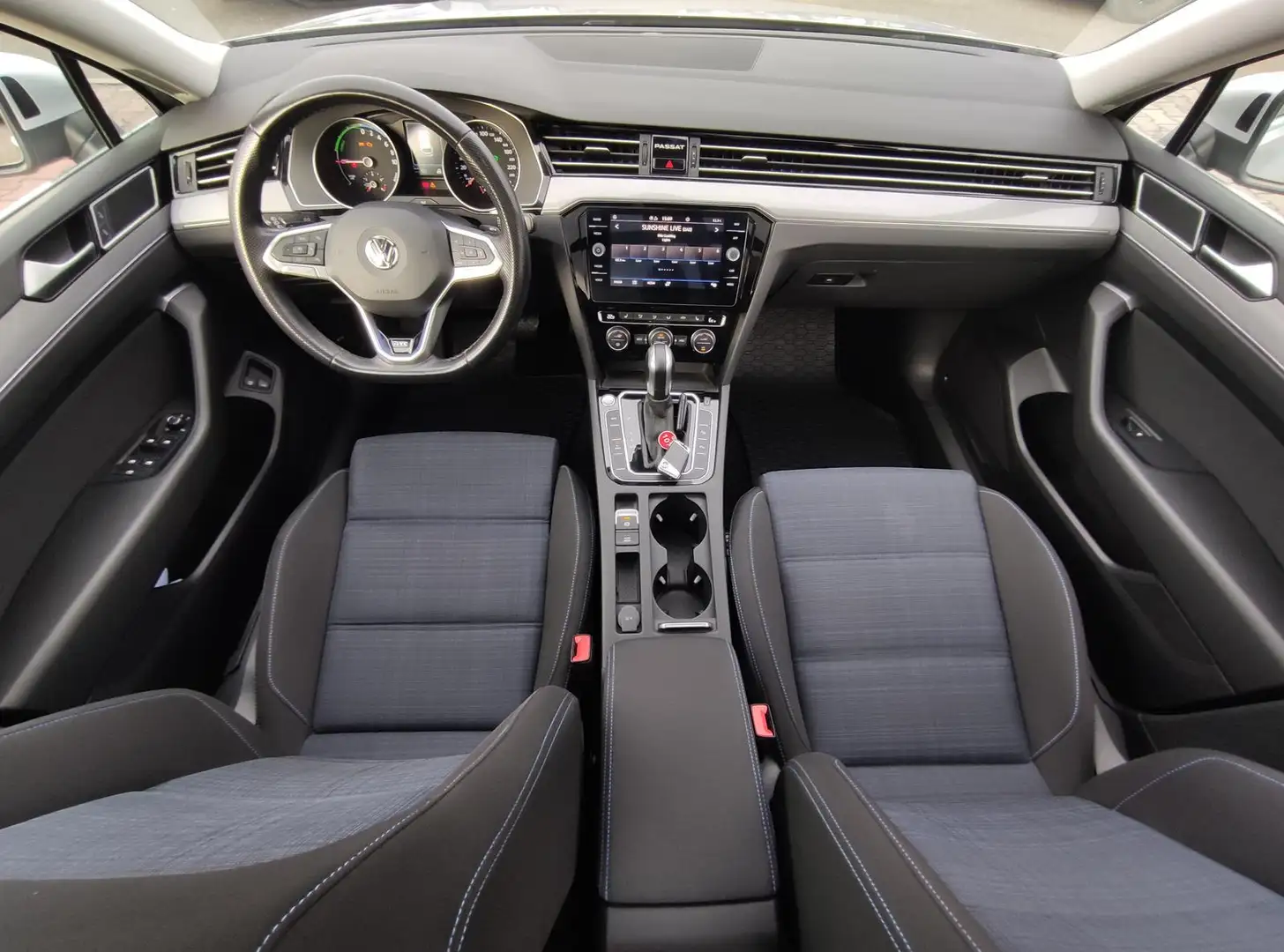 Volkswagen Passat Variant Passat GTE 1.4 TSI+156Ps+RFK+LED+Navi+Klima+ACC+ Argento - 2