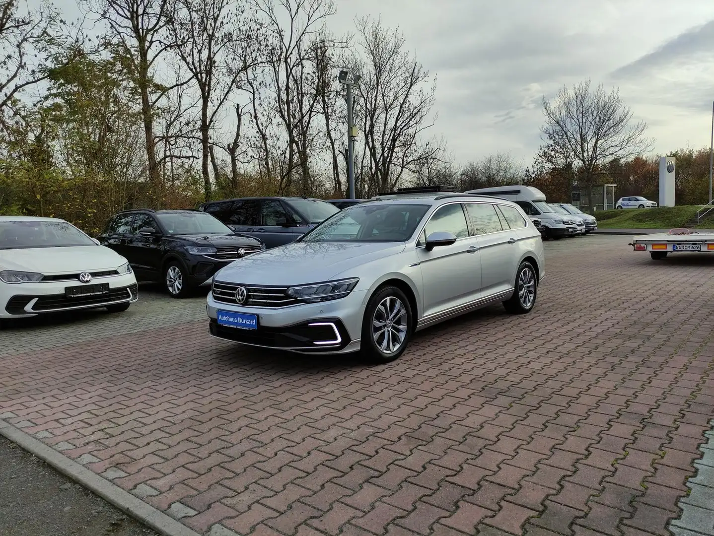 Volkswagen Passat Variant Passat GTE 1.4 TSI+156Ps+RFK+LED+Navi+Klima+ACC+ Plateado - 1