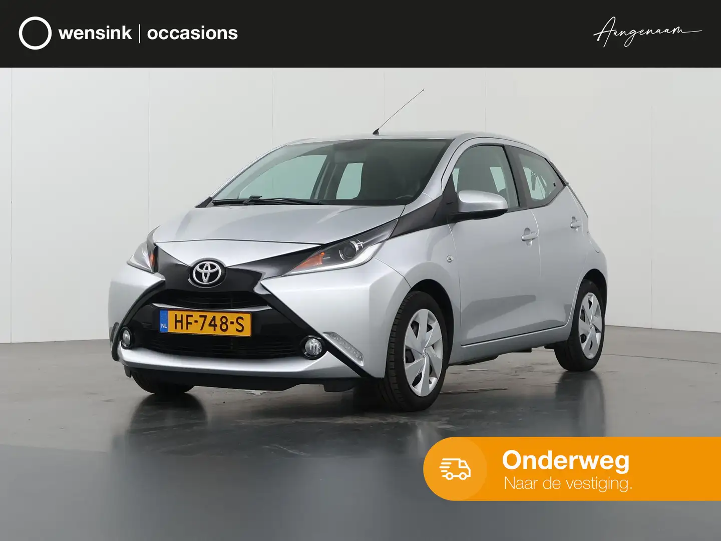 Toyota Aygo 1.0 VVT-i x-play | Parkeercamera | Airco | Bluetoo Gris - 1