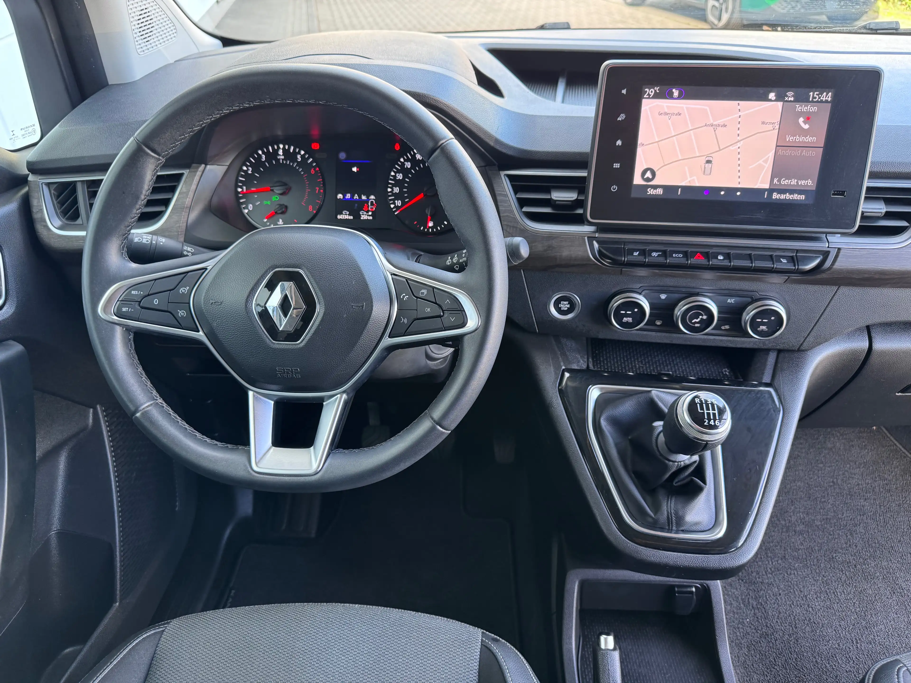 Renault Kangoo Techno TCe 130 Navi Kamera Sitzheizung — photo 11
