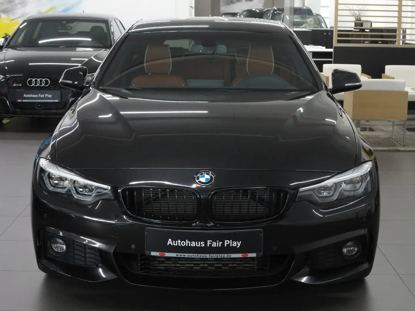 BMW 420 d Gran Coupe M Sport INDIVI/AHK/LED/NAV PRO Schwarz - 2