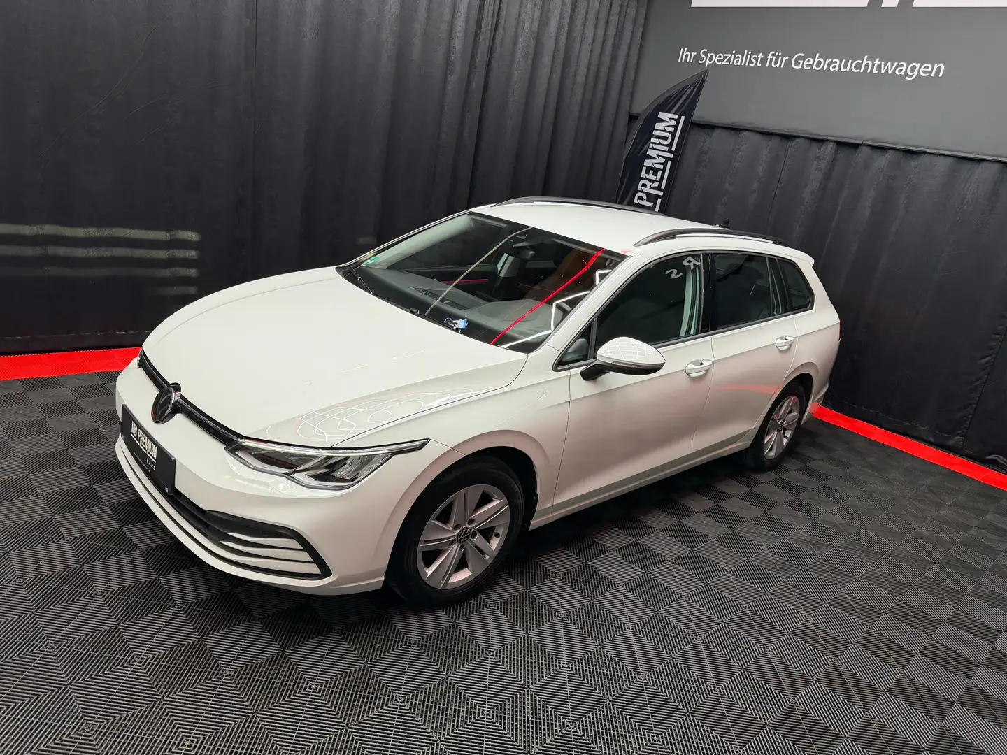 Volkswagen Golf Variant Life *AHK*LED*VIRTUAL*KAMERA* Weiß - 1