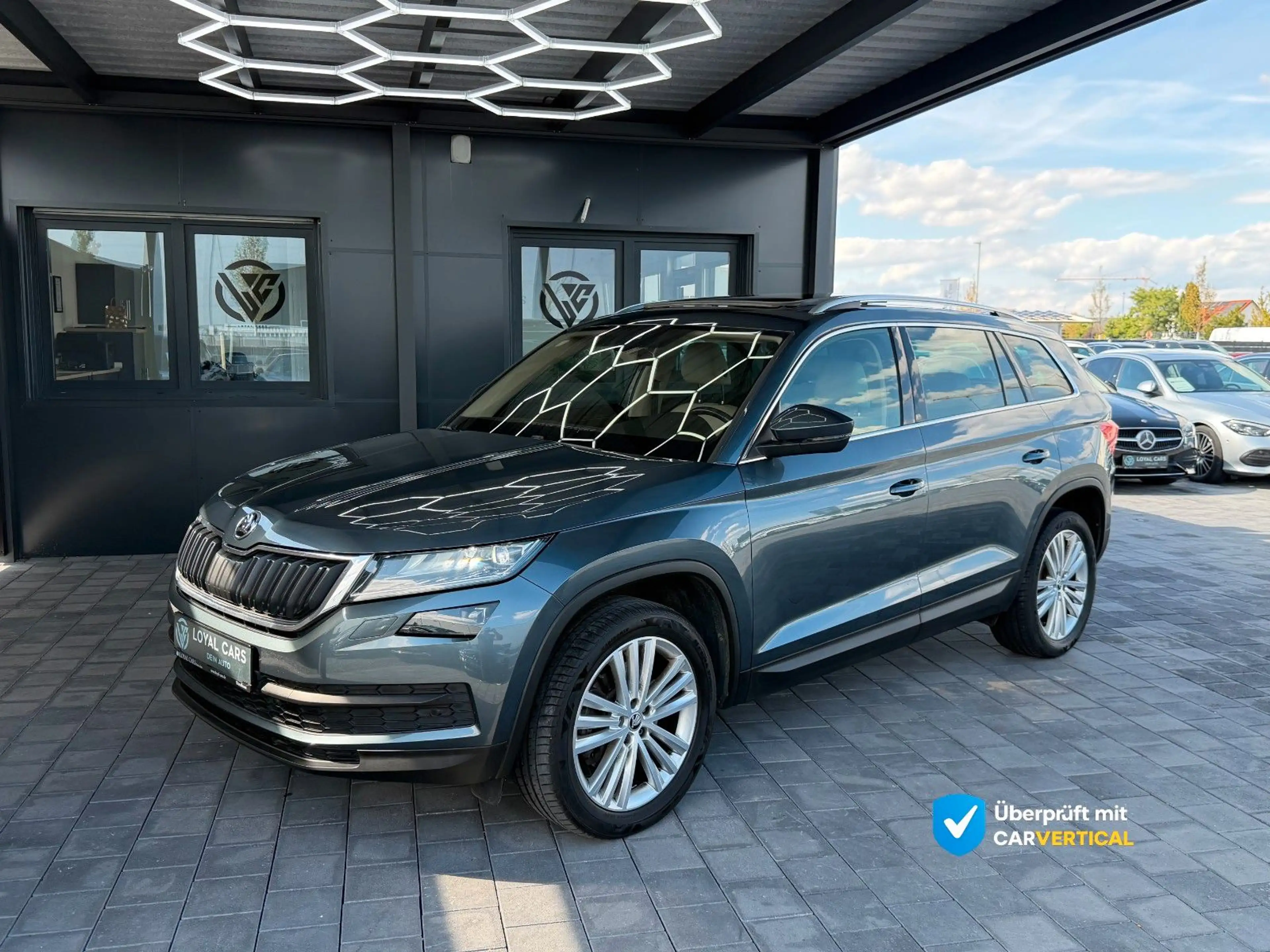 Skoda Kodiaq Style 4x4*7 Sitz*PANO*NAVI*LED*StHz*KAMER