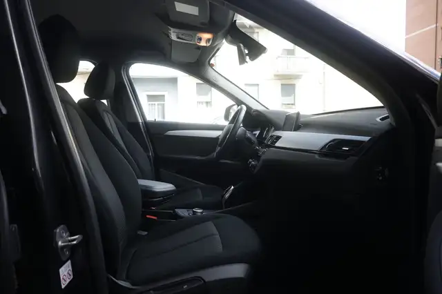 BMW X1 view 11