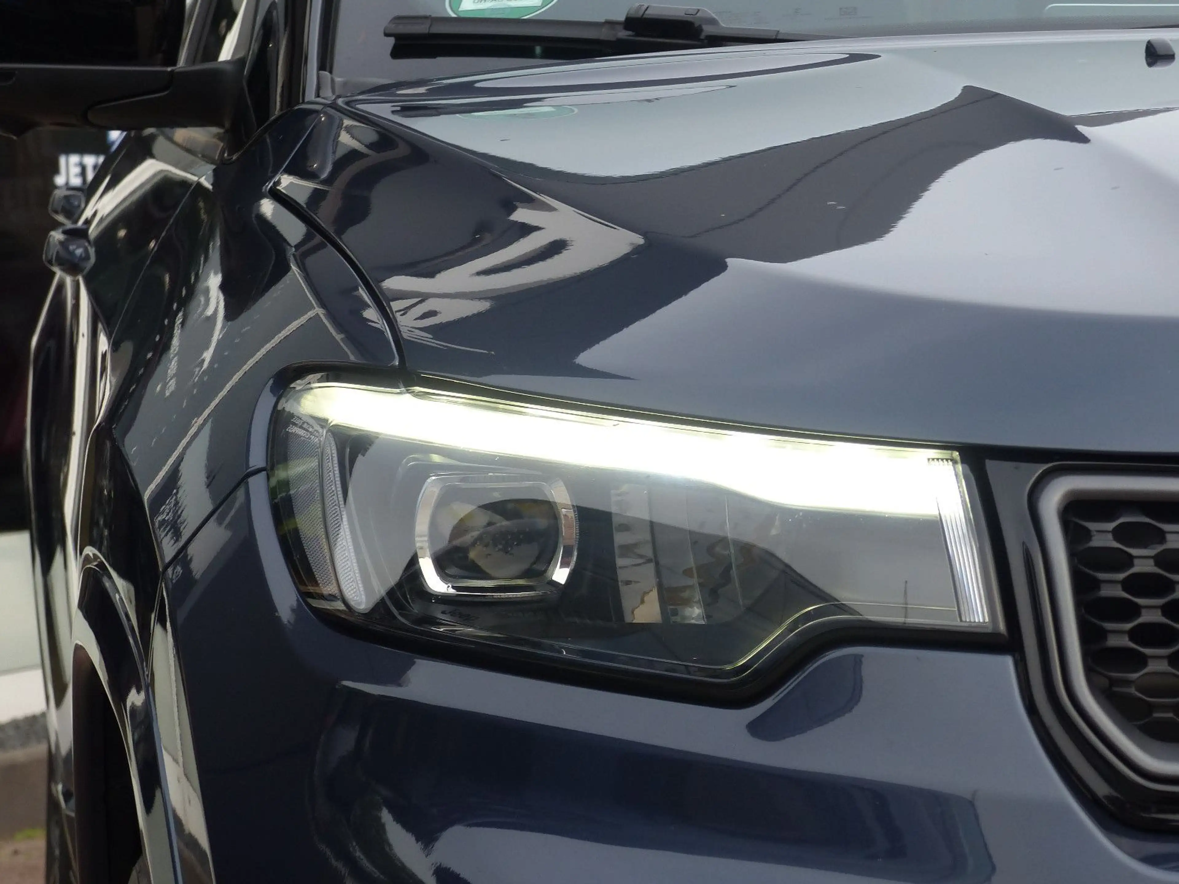 Jeep Compass S PHEV LED Navi Leder AHK — photo 4