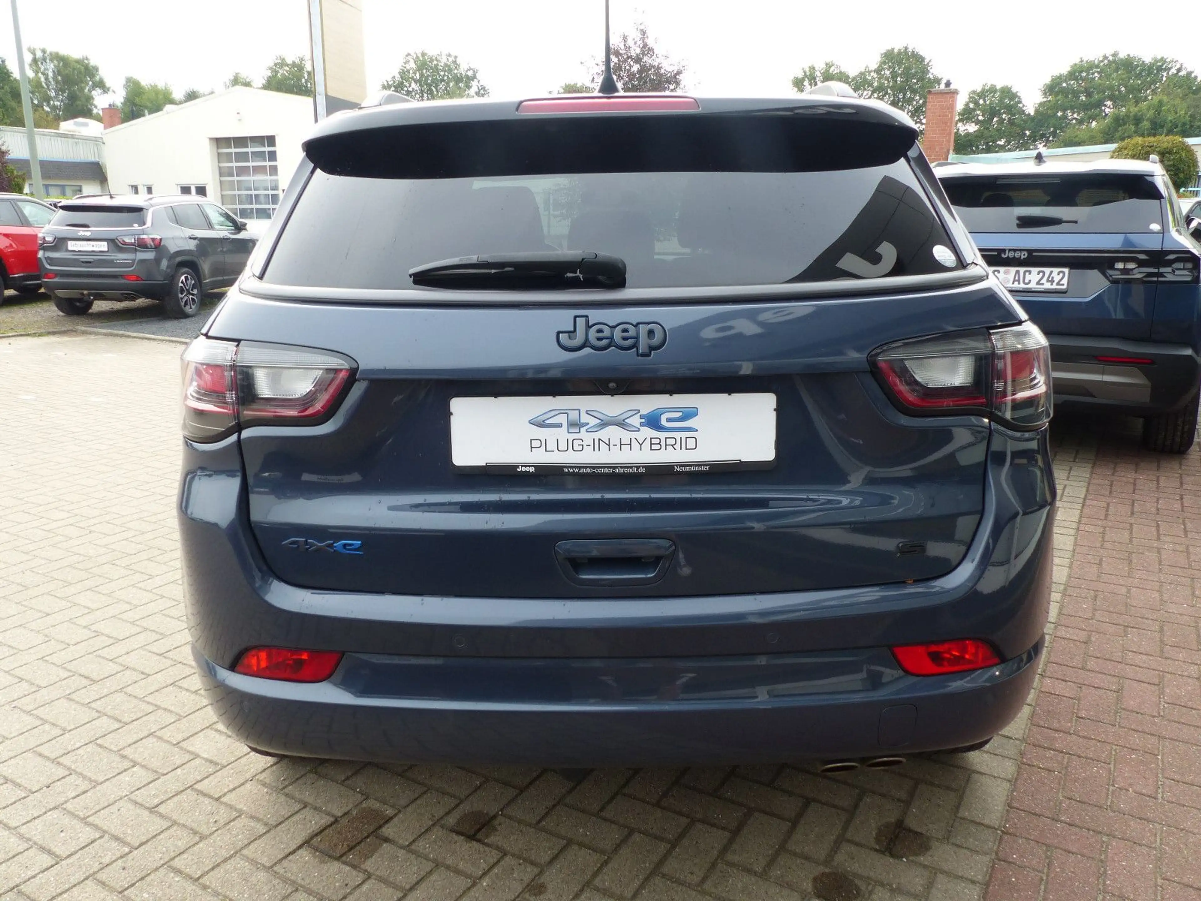 Jeep Compass S PHEV LED Navi Leder AHK — photo 7