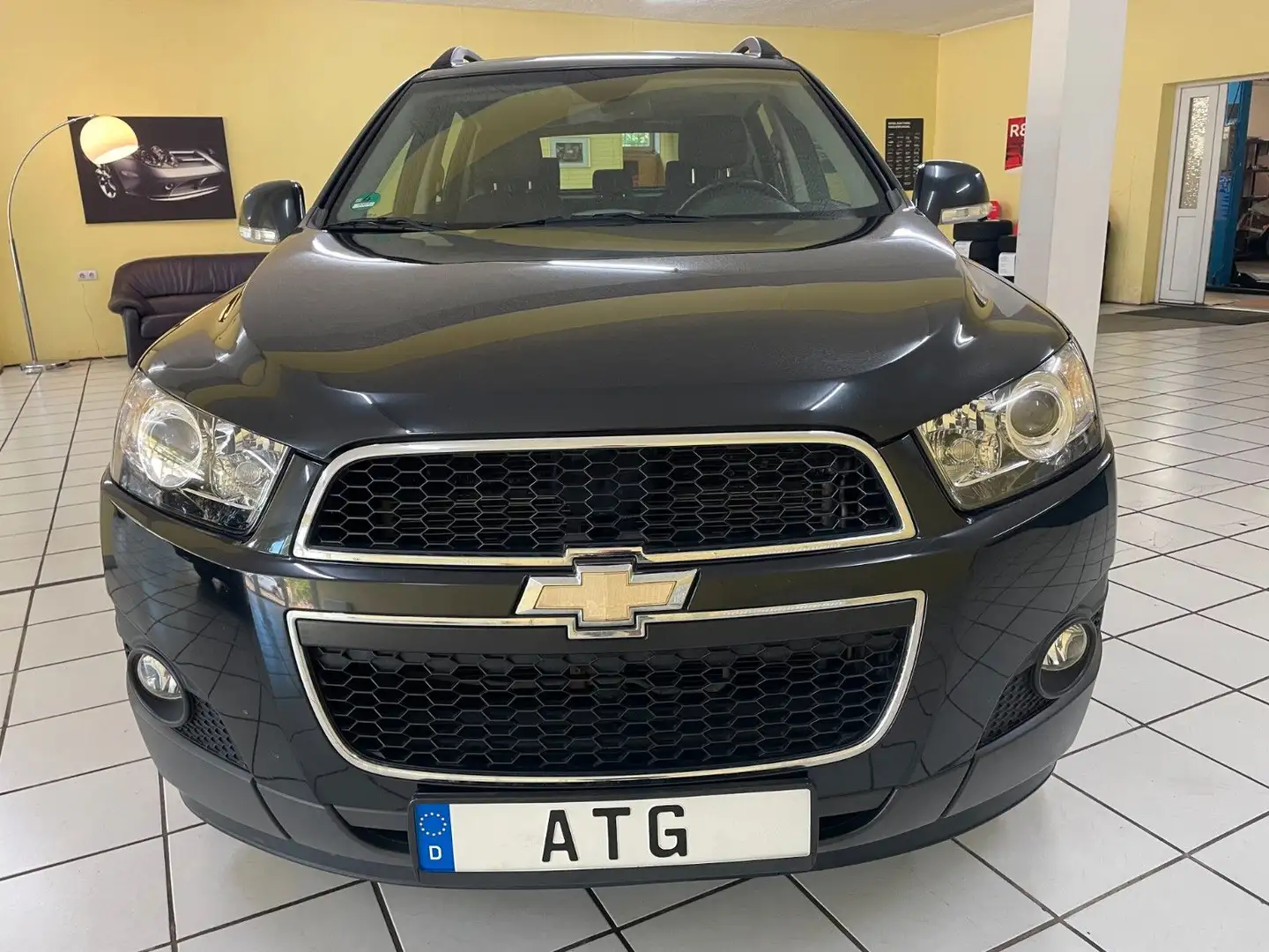 Chevrolet Captiva 2.4 LT 2WD,Navi,7-Sitzer,SD, HU 10/27 ! Schwarz - 2