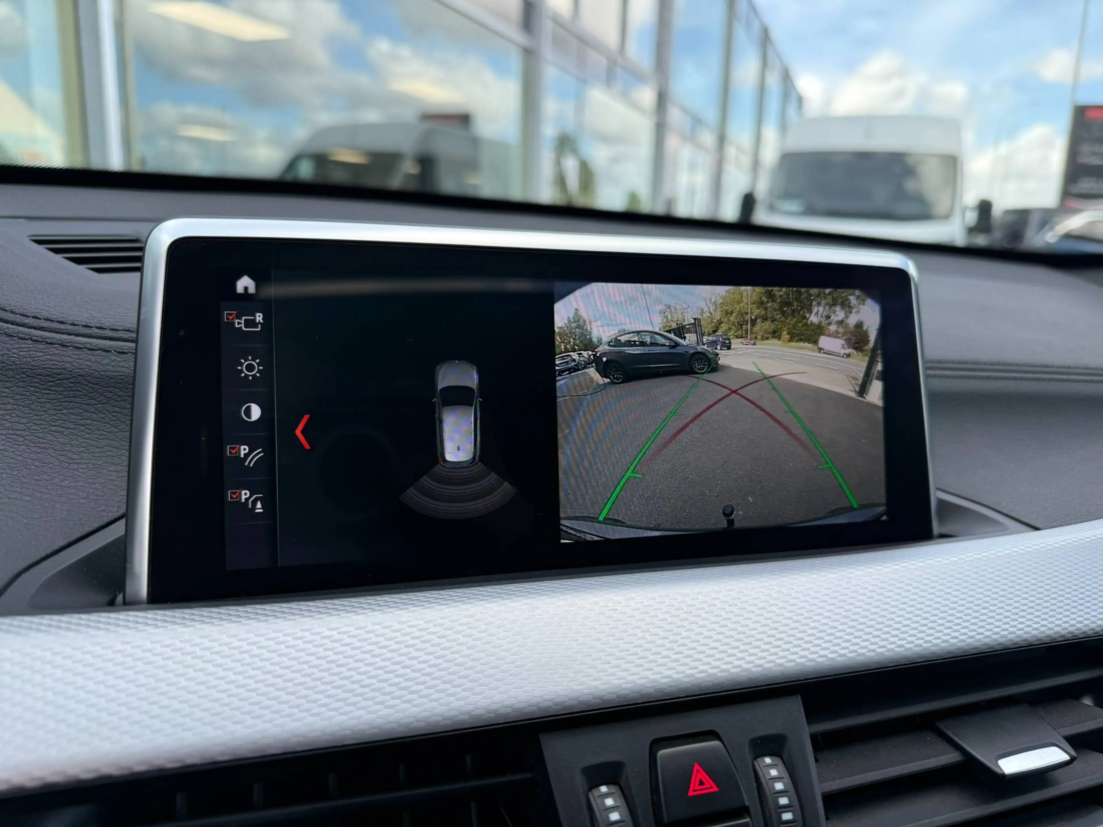 BMW X1 M PACK / PANO / TREKHAAK / NAVI / SFEERLICHT / — photo 28