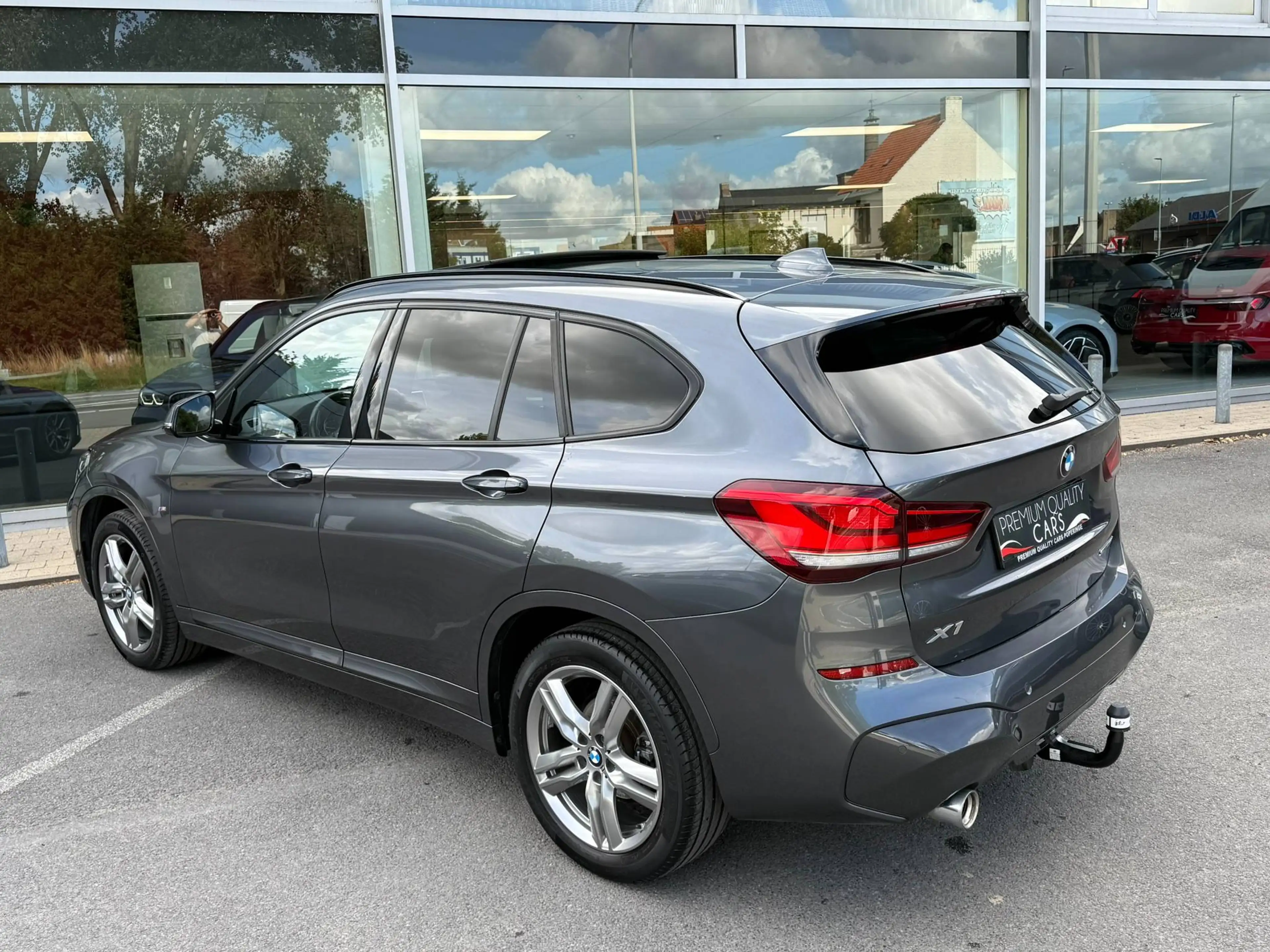 BMW X1 M PACK / PANO / TREKHAAK / NAVI / SFEERLICHT / — photo 9