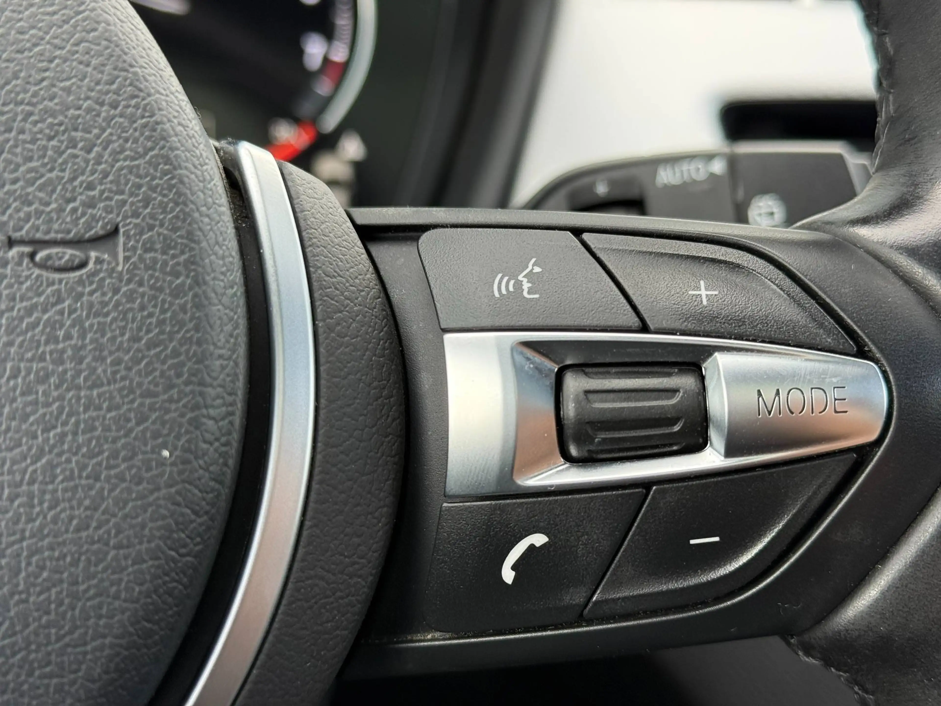 BMW X1 M PACK / PANO / TREKHAAK / NAVI / SFEERLICHT / — photo 22