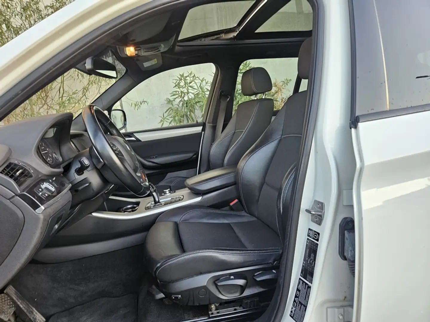 BMW X3 F25 LCI xDrive 20d 190 M Sport A Toit Pano Cam GAR 1 AN y - 2