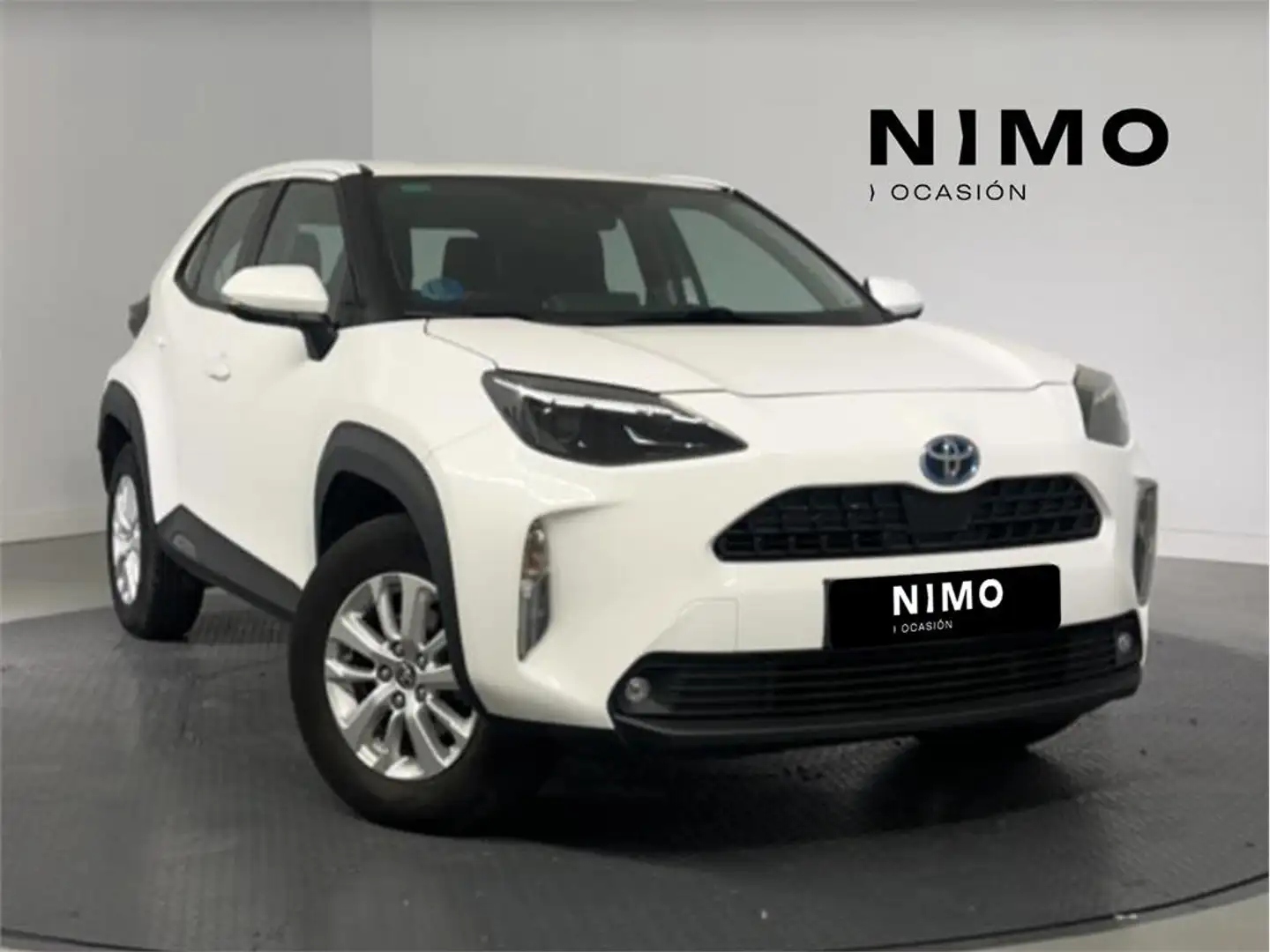 Toyota Yaris Cross 120H Business Plus - 1