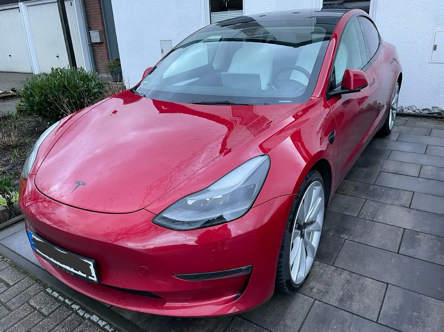 Tesla Model 3 Performance 2021 Rot - 1