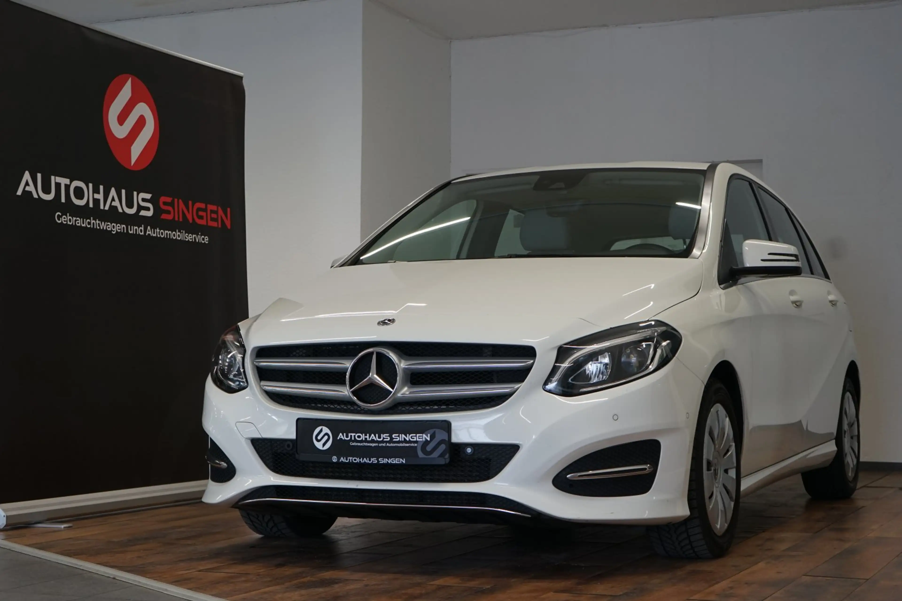 Mercedes-Benz B 220 Urban|4MATIC|LED|NAVI|PARK — photo 3