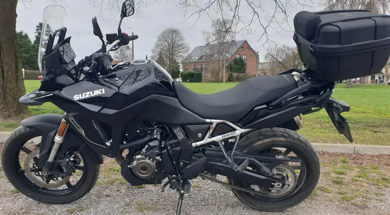 Suzuki V-Strom 800