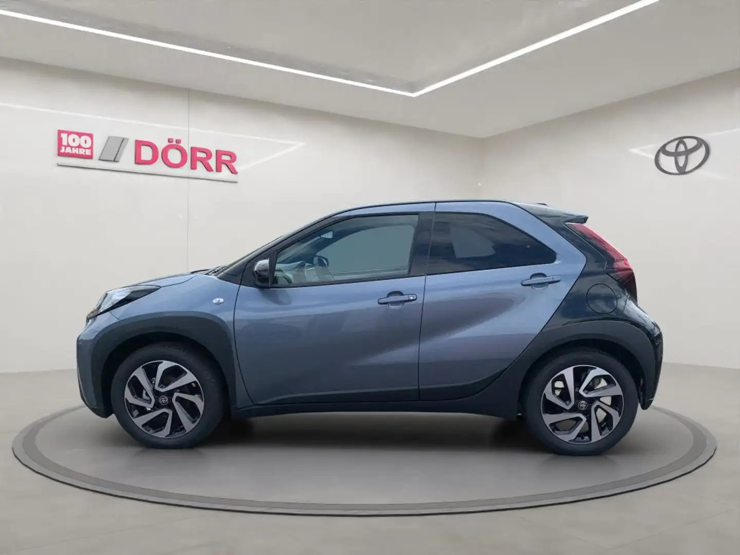 Toyota Aygo X Teamplayer Gris - 2