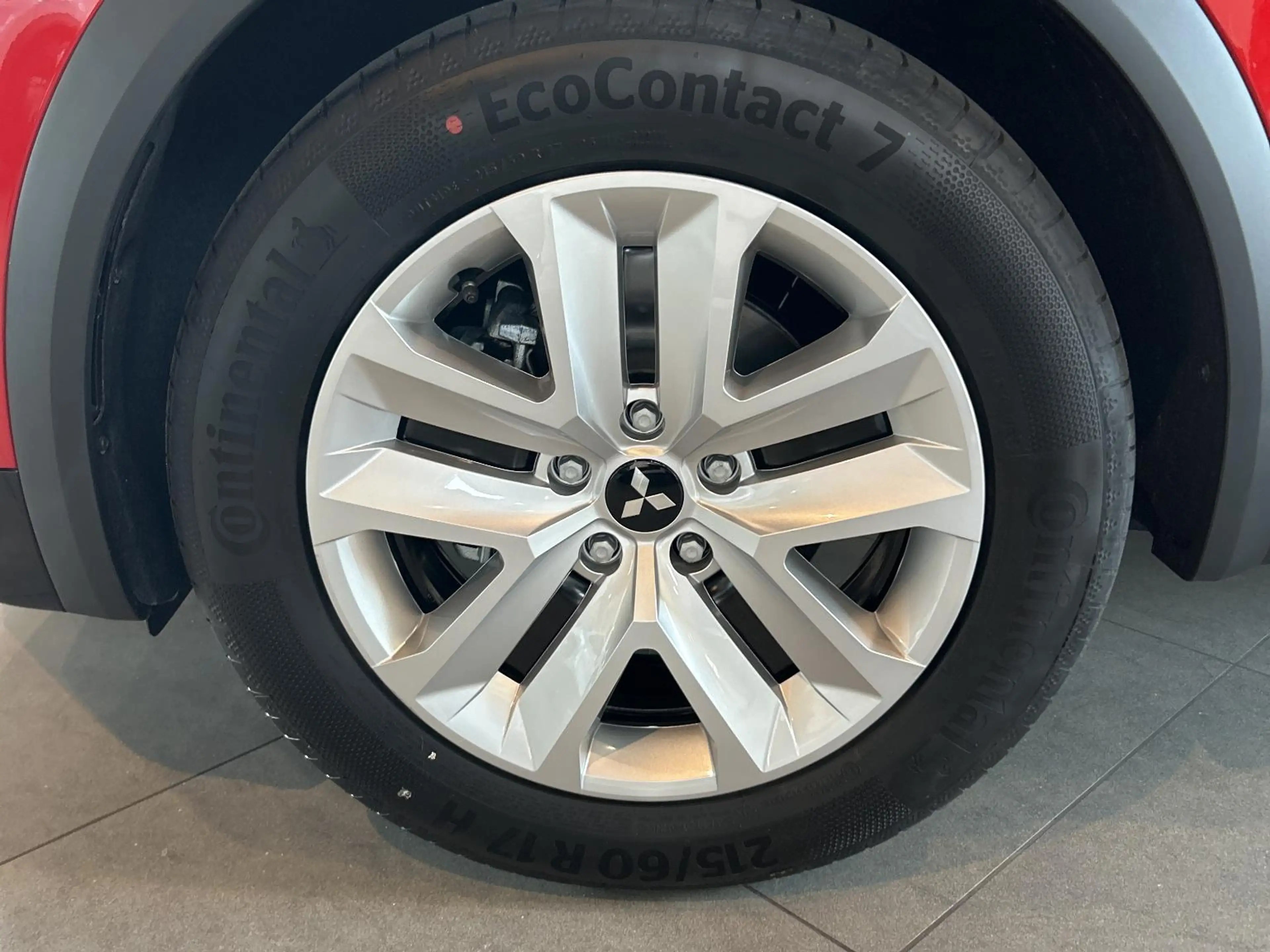 Mitsubishi Grandis 1.8 HEV Intense — photo 9